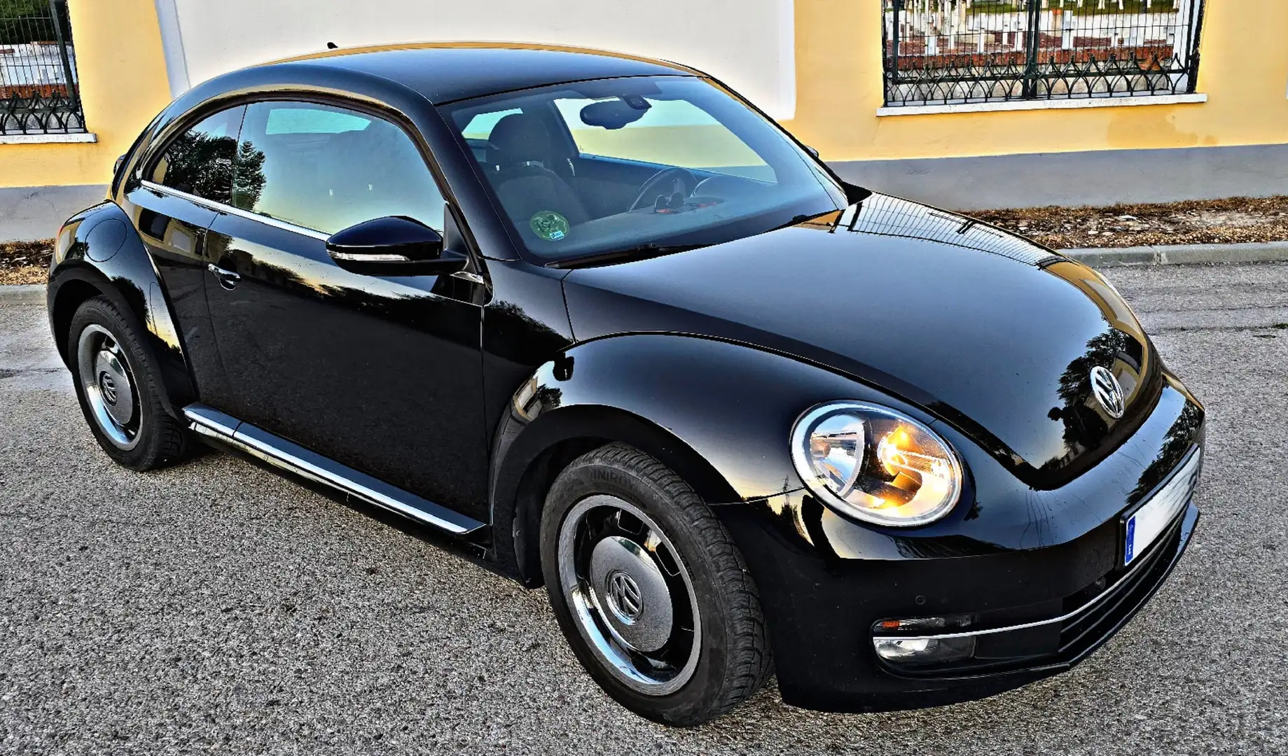 Volkswagen Beetle Beetle 1.2 TSI Design 105 Design Negro - 2
