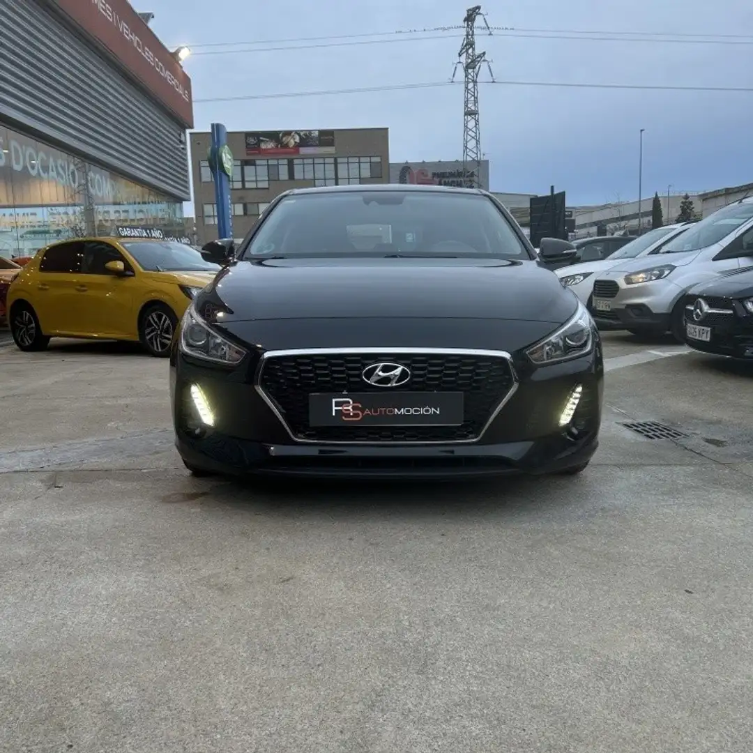 Hyundai i30 1.6CRDi Klass 110 Noir - 2