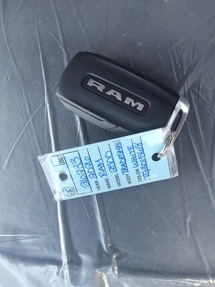 RAM 2500 снимка RAM 2500