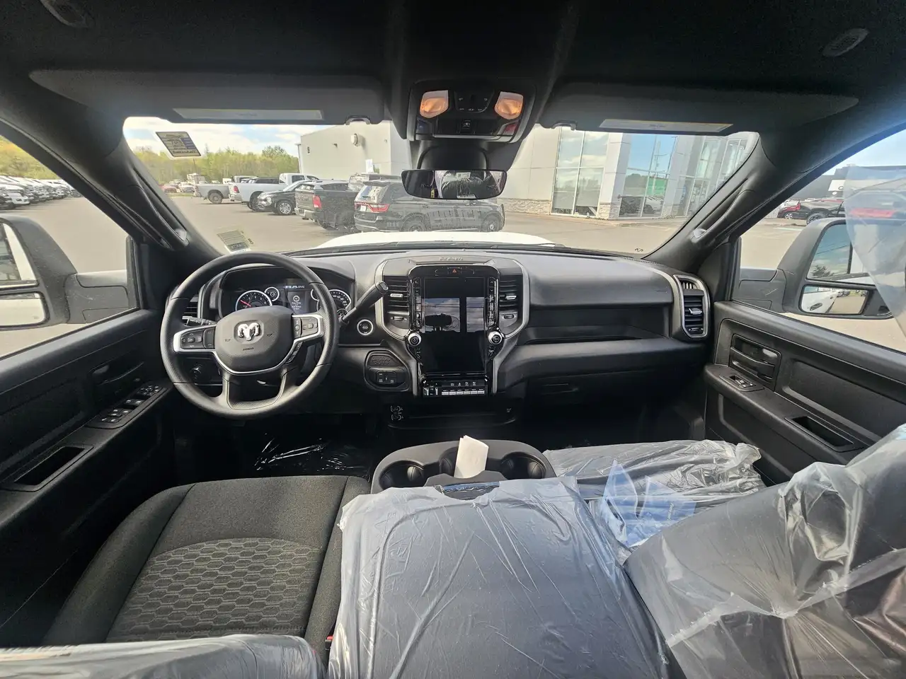 RAM 2500 снимка RAM 2500