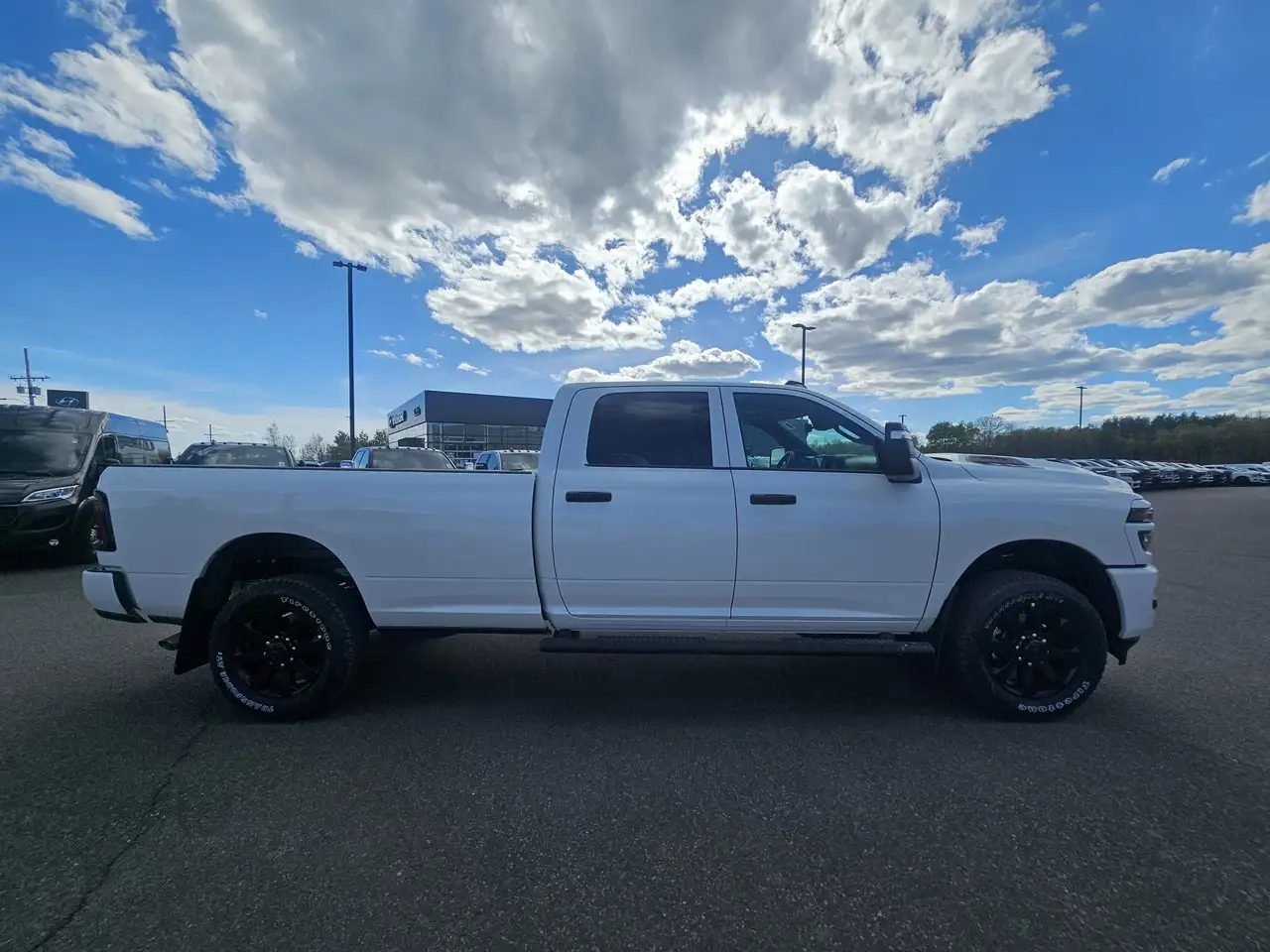 RAM 2500 снимка RAM 2500