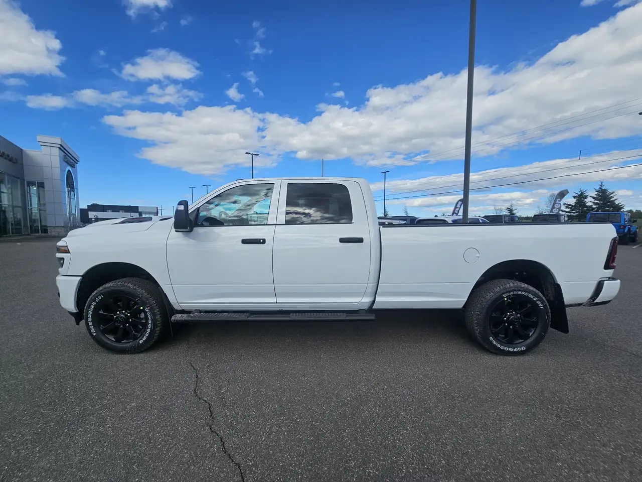 RAM 2500 снимка RAM 2500