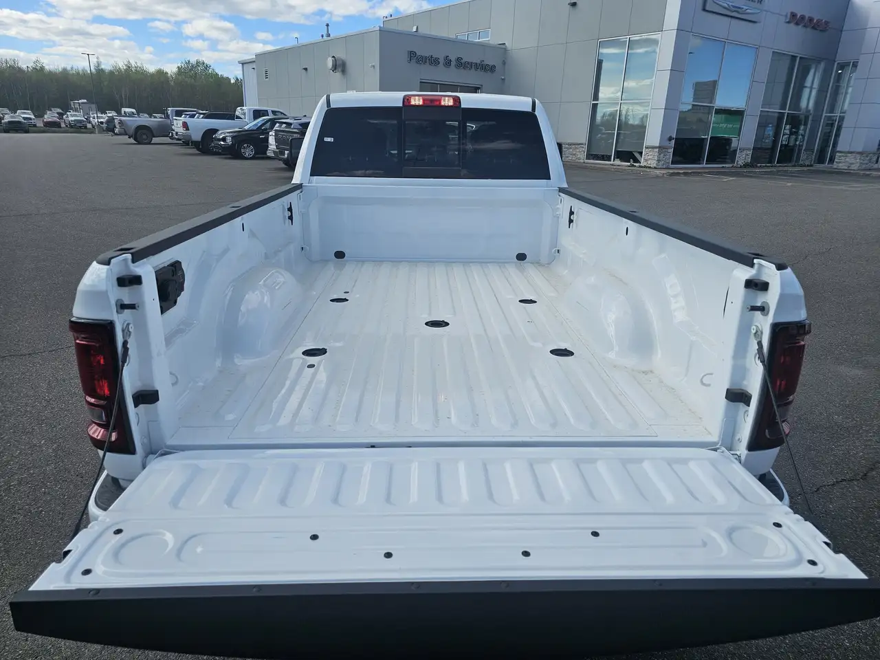 RAM 2500 снимка RAM 2500