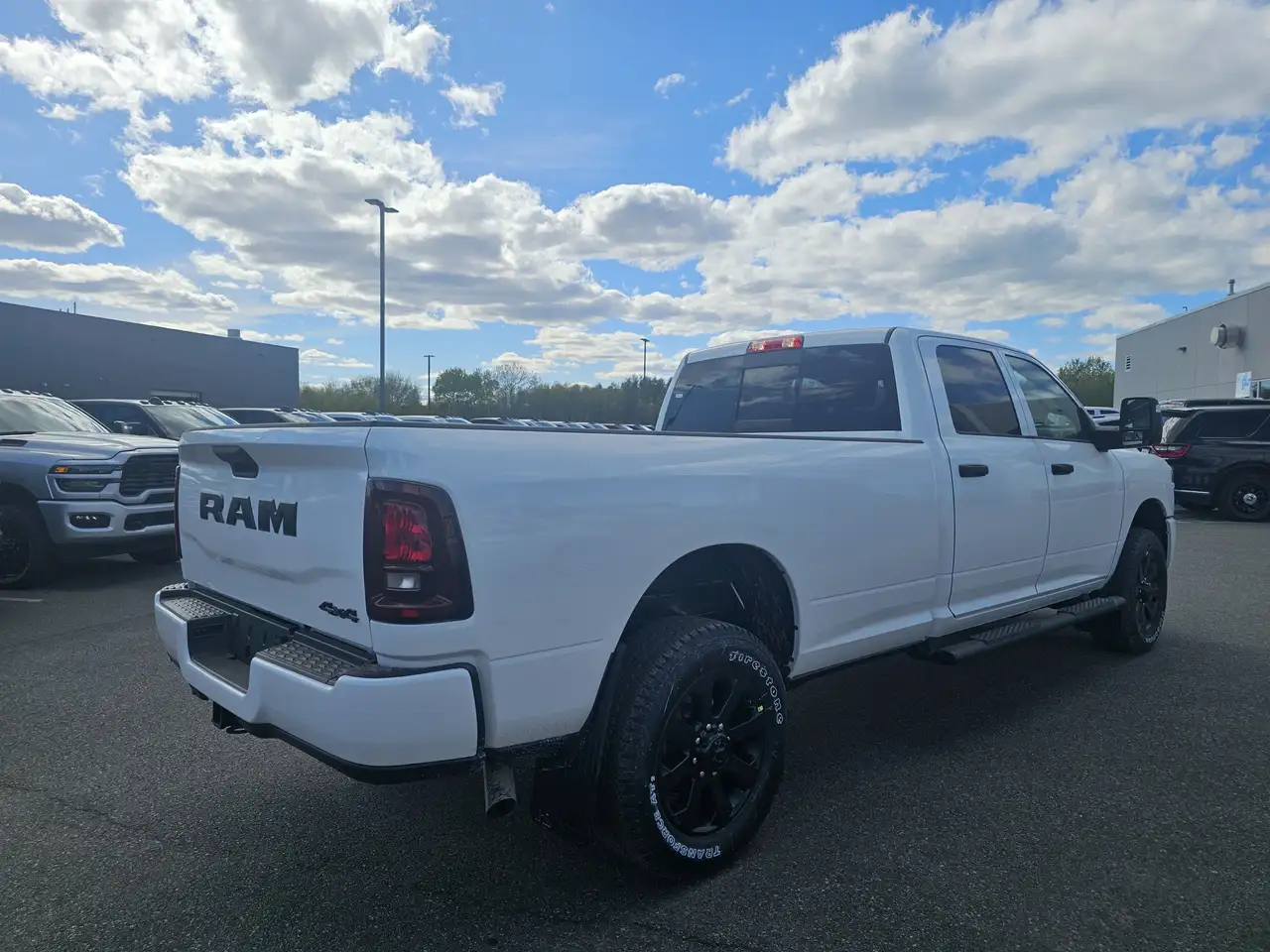 RAM 2500 снимка RAM 2500
