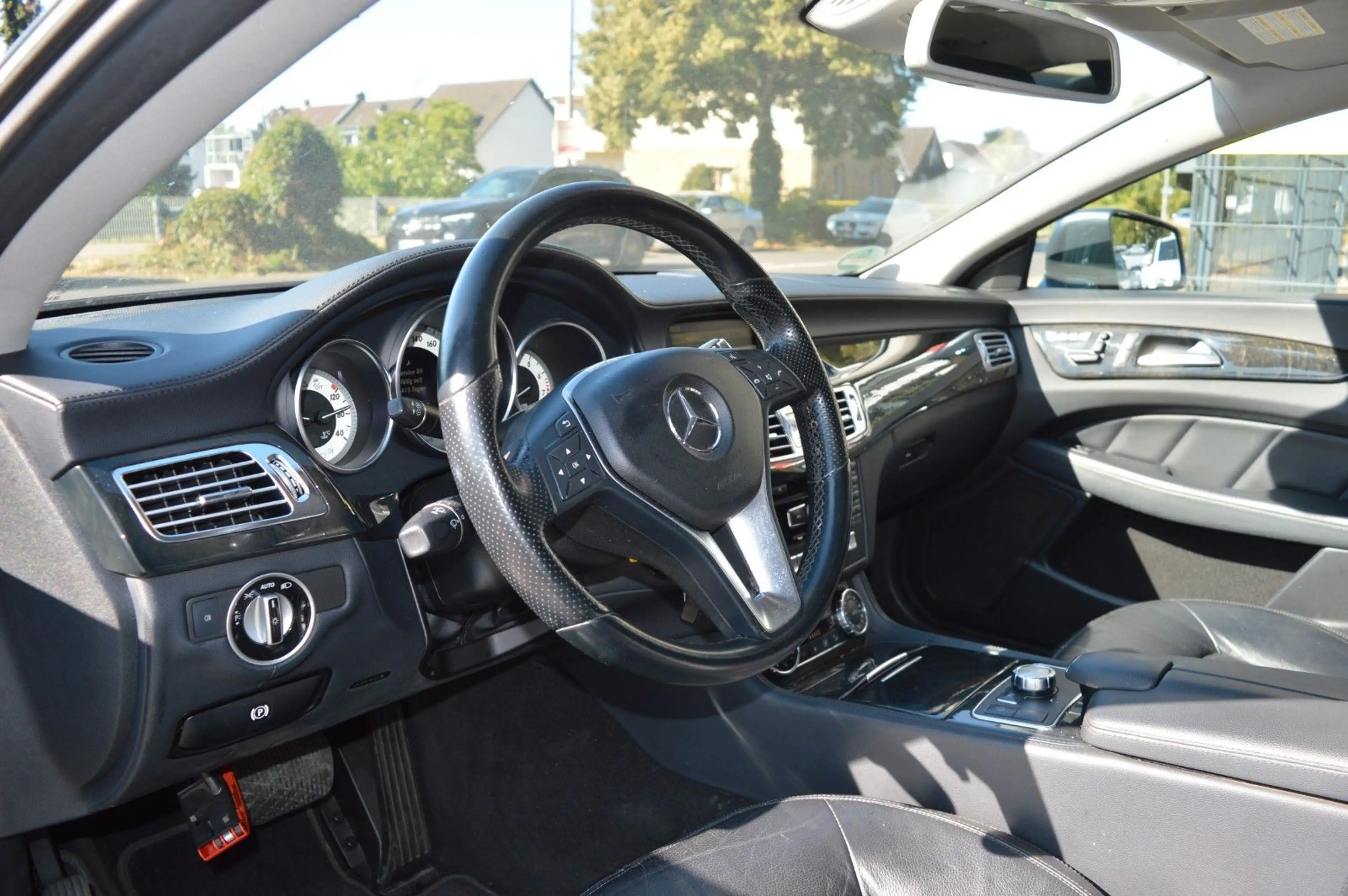 Mercedes-Benz CLS 350 BlueEfficiency — photo 7