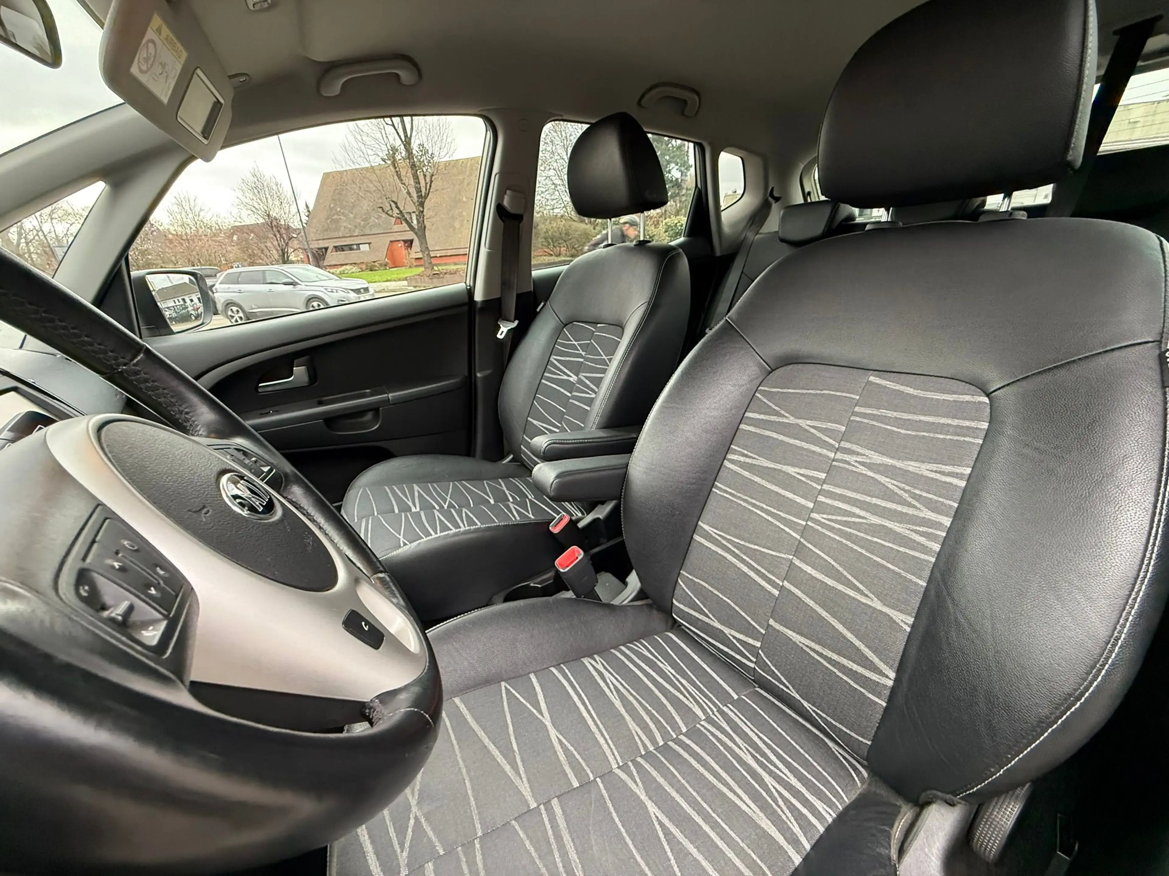 Kia Venga Venga 1.4i World Edition ISG GARANTIE 1 AN/JAAR — photo 9