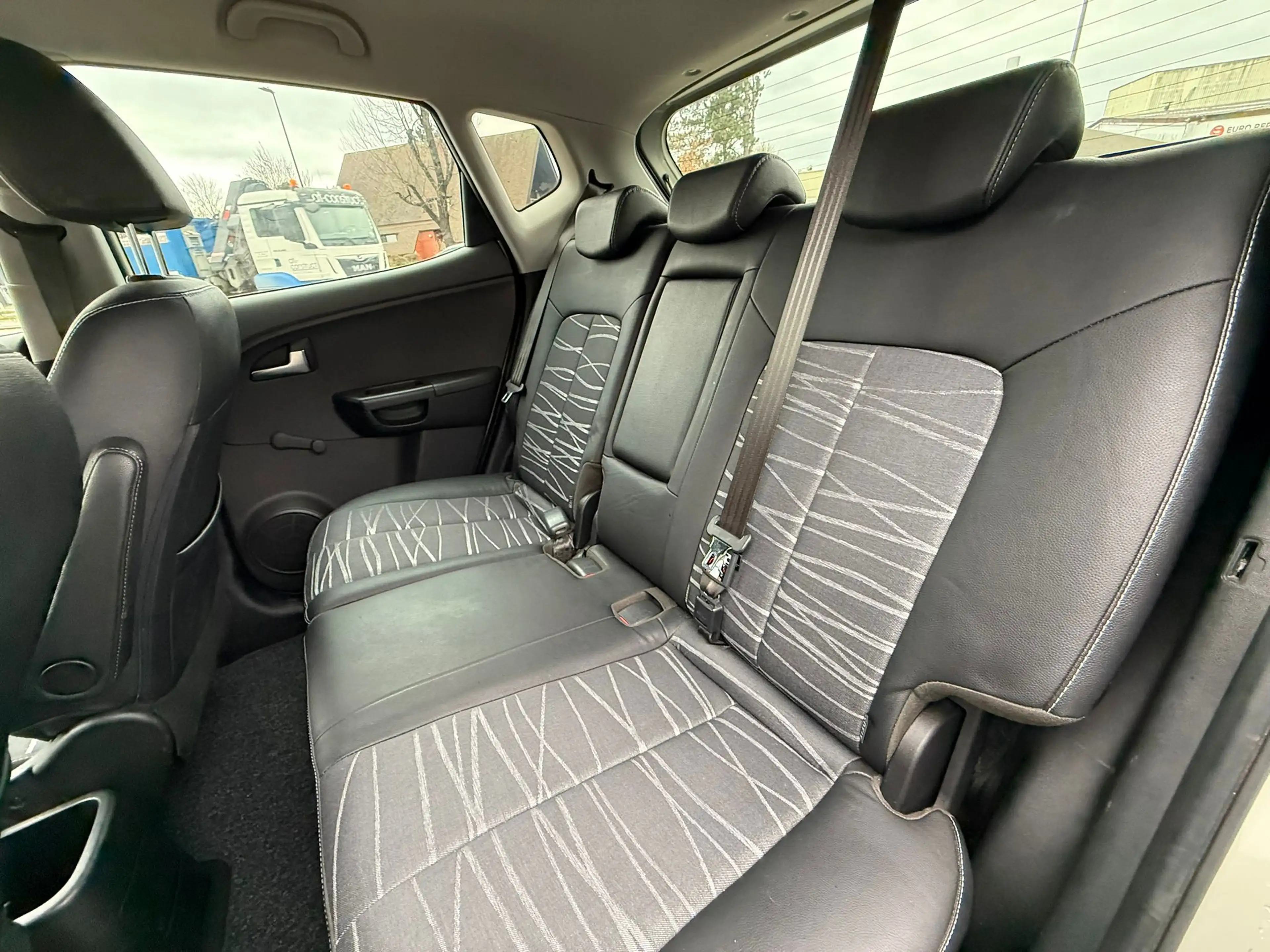 Kia Venga Venga 1.4i World Edition ISG GARANTIE 1 AN/JAAR — photo 10