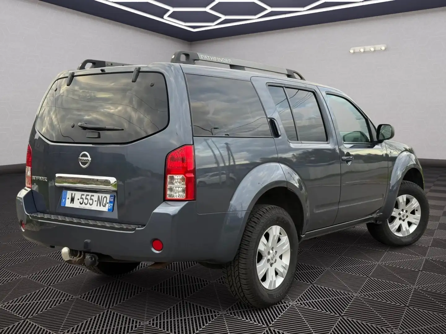 Nissan Pathfinder 2.5 dCi Elégance Gris - 2