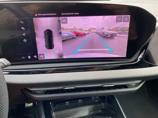 Audi A6 view 18