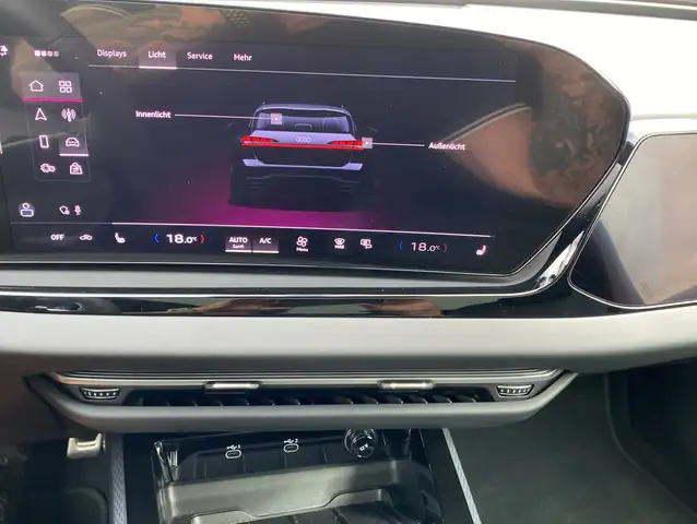 Audi A6 view 21
