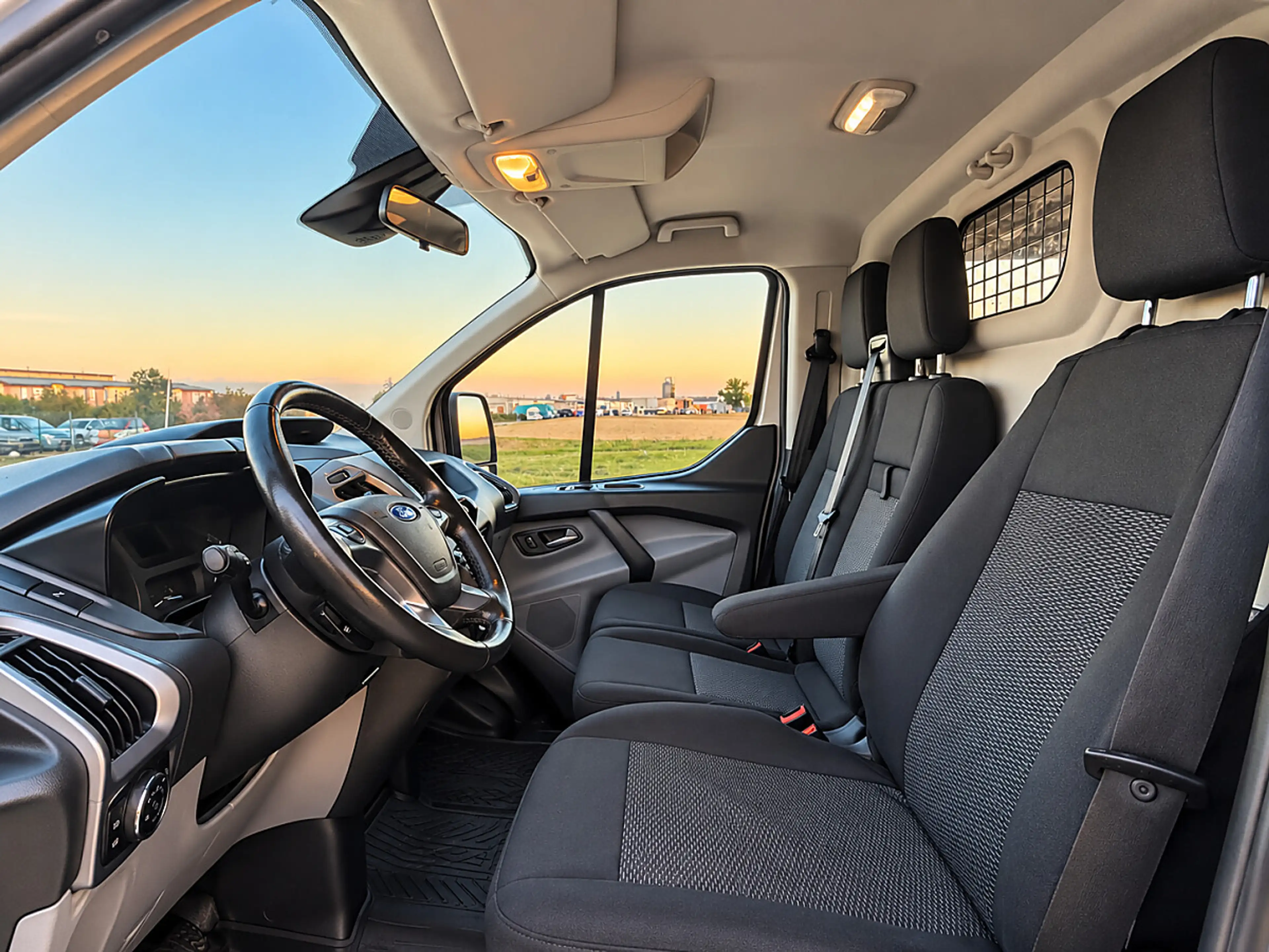 Ford Transit Custom 2.0 TDCi 270 L1 Trend1. Hand | Euro 6 | AHK | P... — photo 11