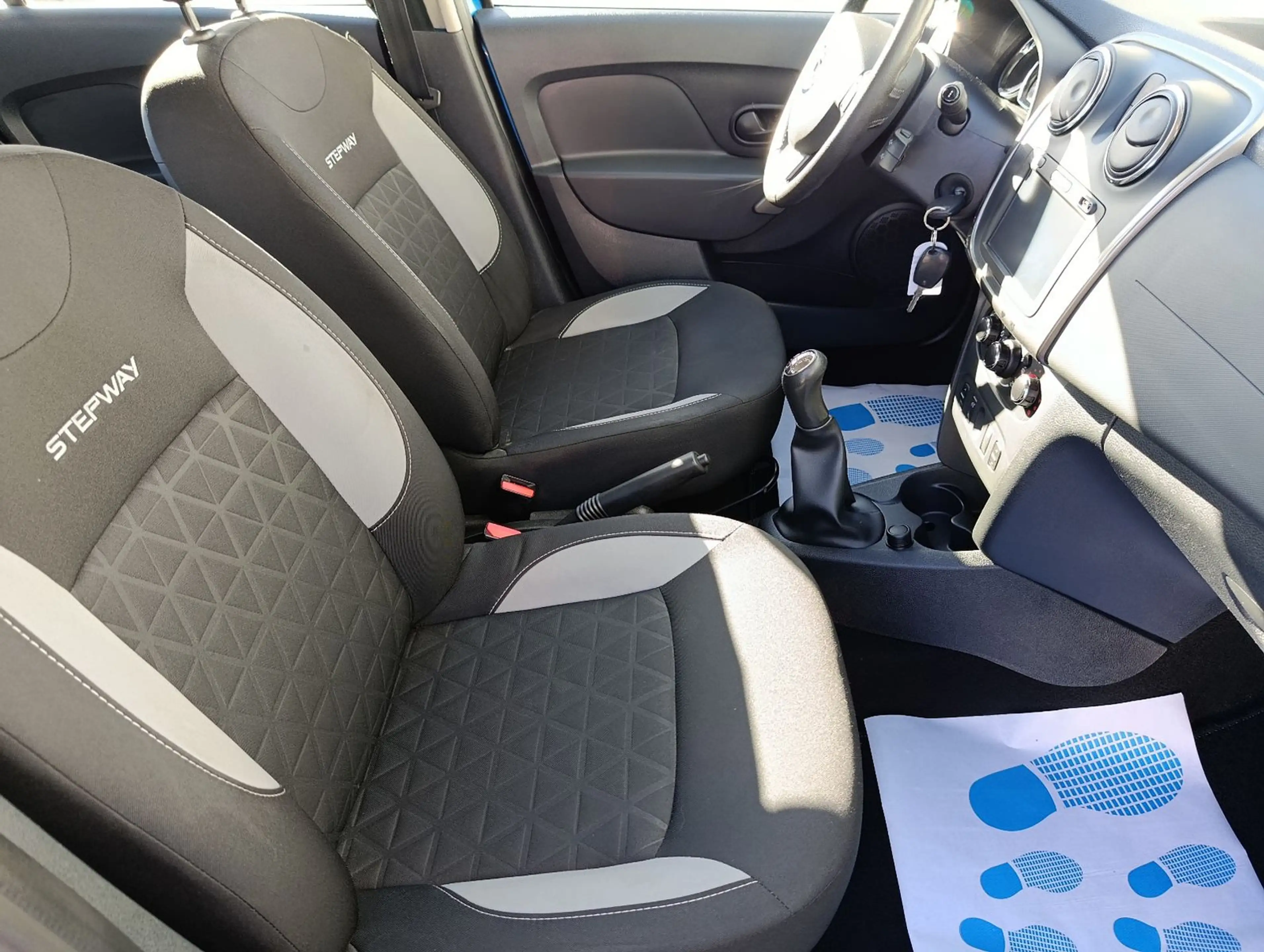 Dacia Sandero II Stepway Prestige Klima Navi Tempomat — photo 12