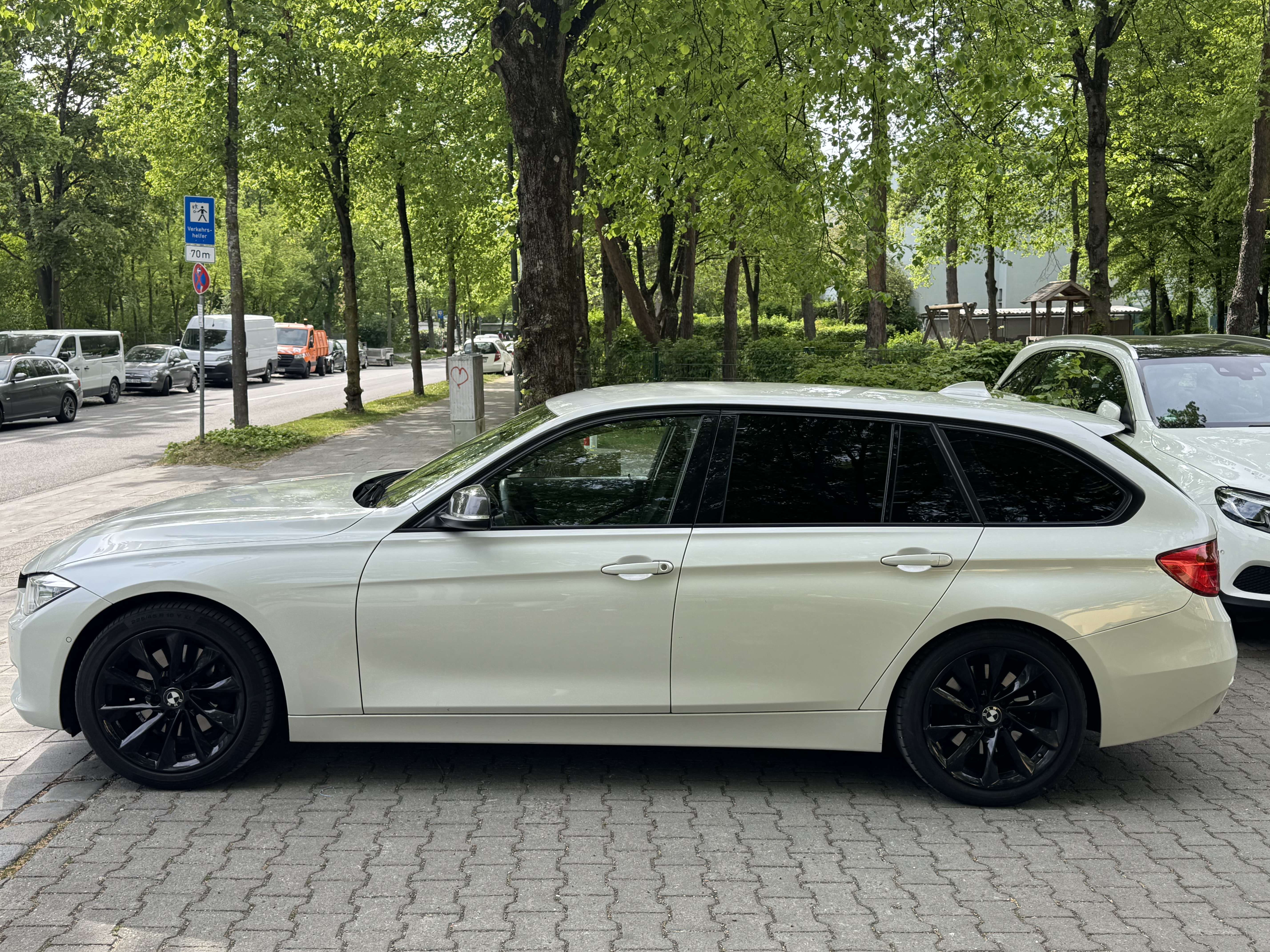 Second hand Bmw 3 Series 