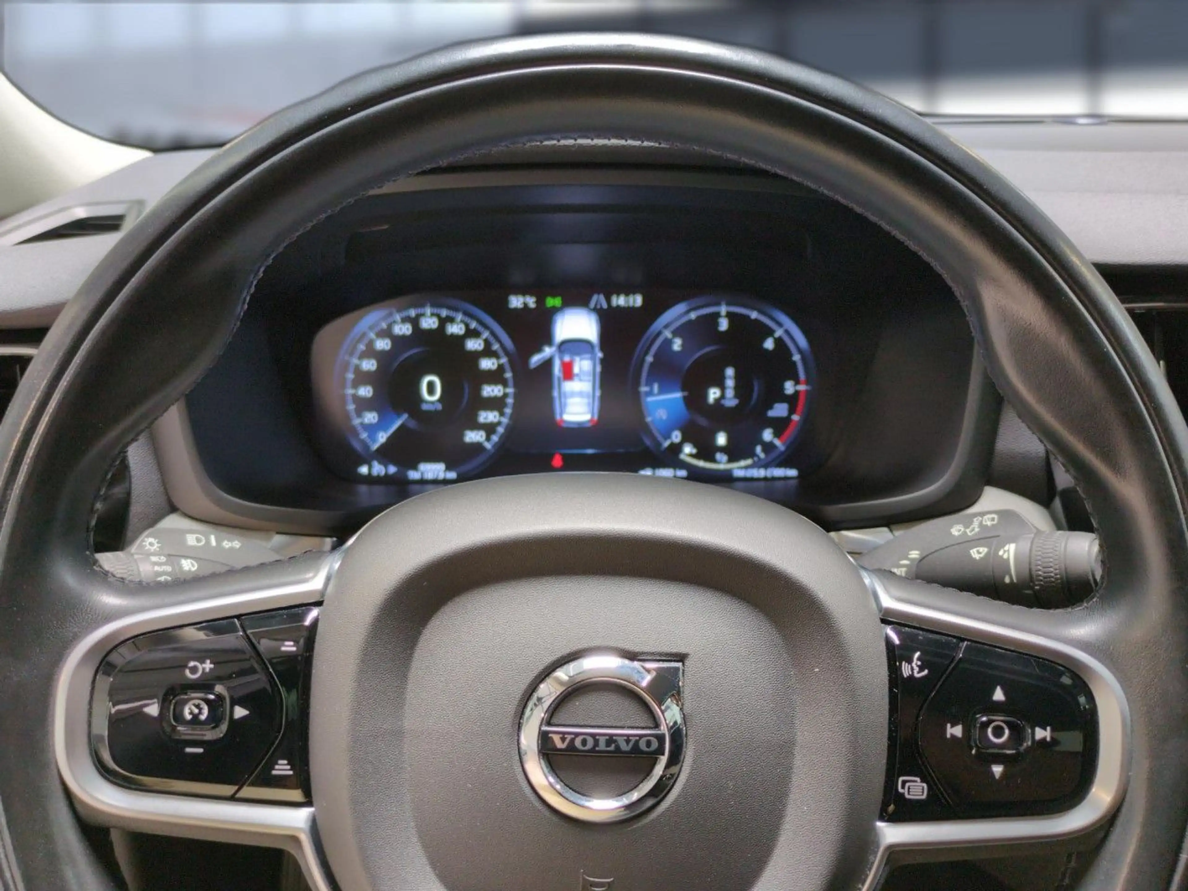Volvo V60 Cross Country V60 CC Pro AWD Bluetooth Navi LED Vollleder Klima — photo 12