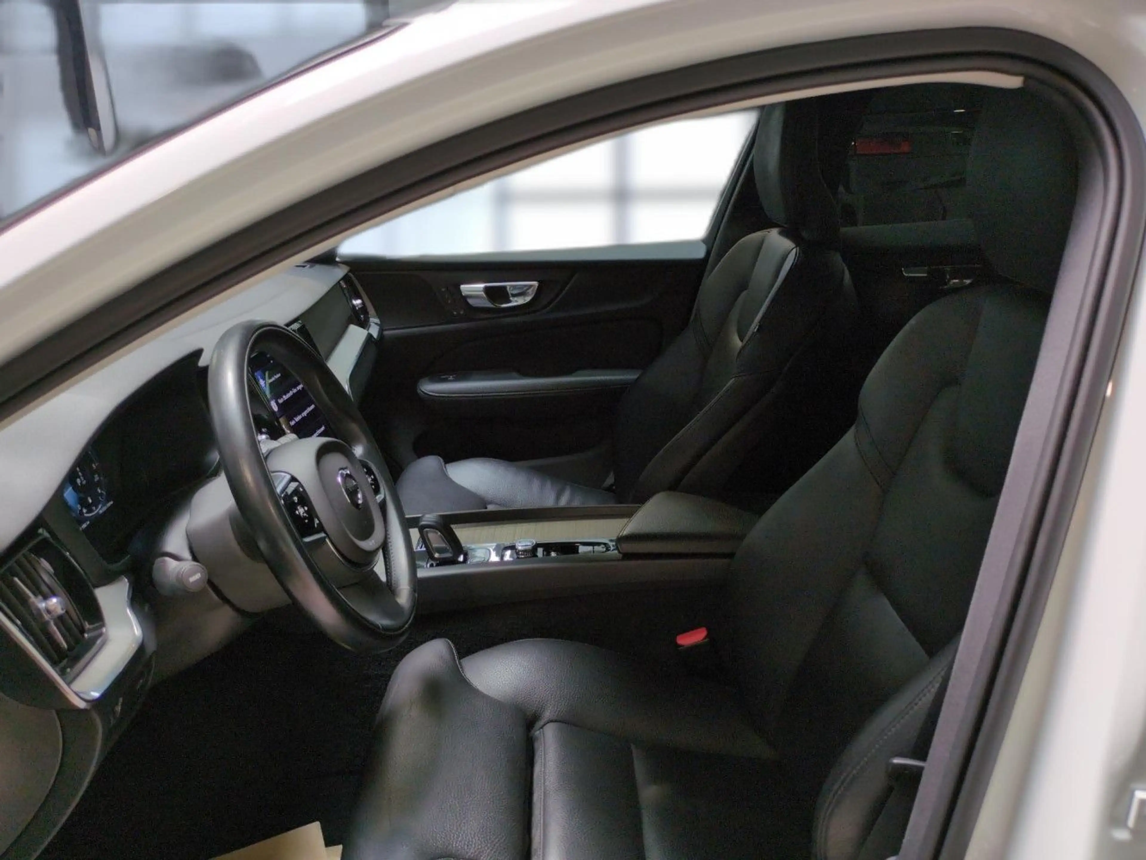 Volvo V60 Cross Country V60 CC Pro AWD Bluetooth Navi LED Vollleder Klima — photo 9