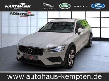 V60 CC Pro AWD Bluetooth Navi LED Vollleder Klima