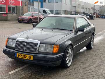 200-500 (W124) 300 CE/AUTOMAAT/ 2e EIG/airco/ pano