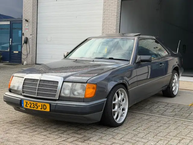 Mercedes-Benz CE 200 200-500 (W124) 300 CE/AUTOMAAT/ 2e EIG/airco/ pano