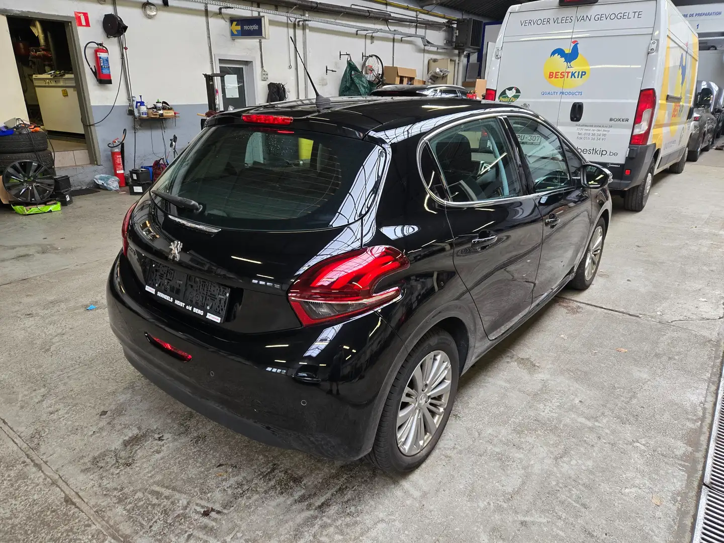 Peugeot 208 1.2 PureTech Noir - 2