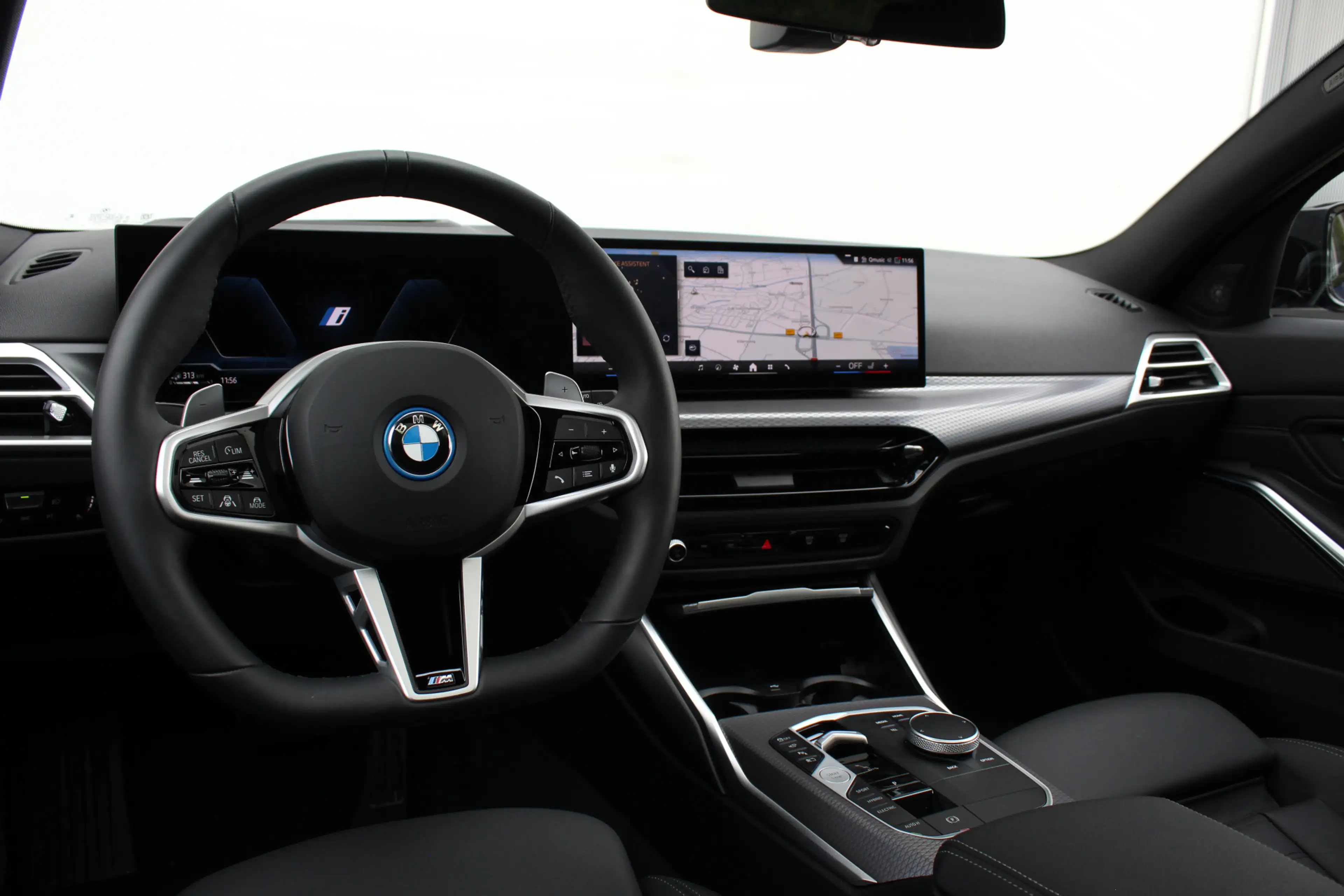 BMW 330 3 Serie Touring 330e M Sport Automaat / Trekhaak / — photo 7