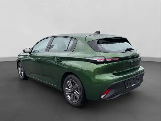 Peugeot 308 view 3
