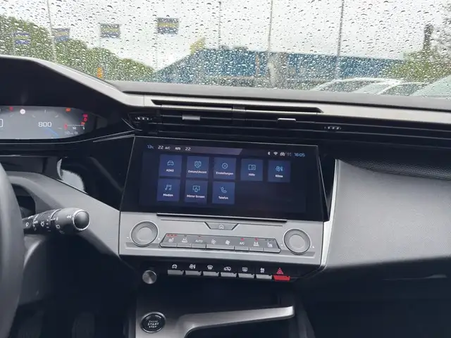 Peugeot 308 view 12
