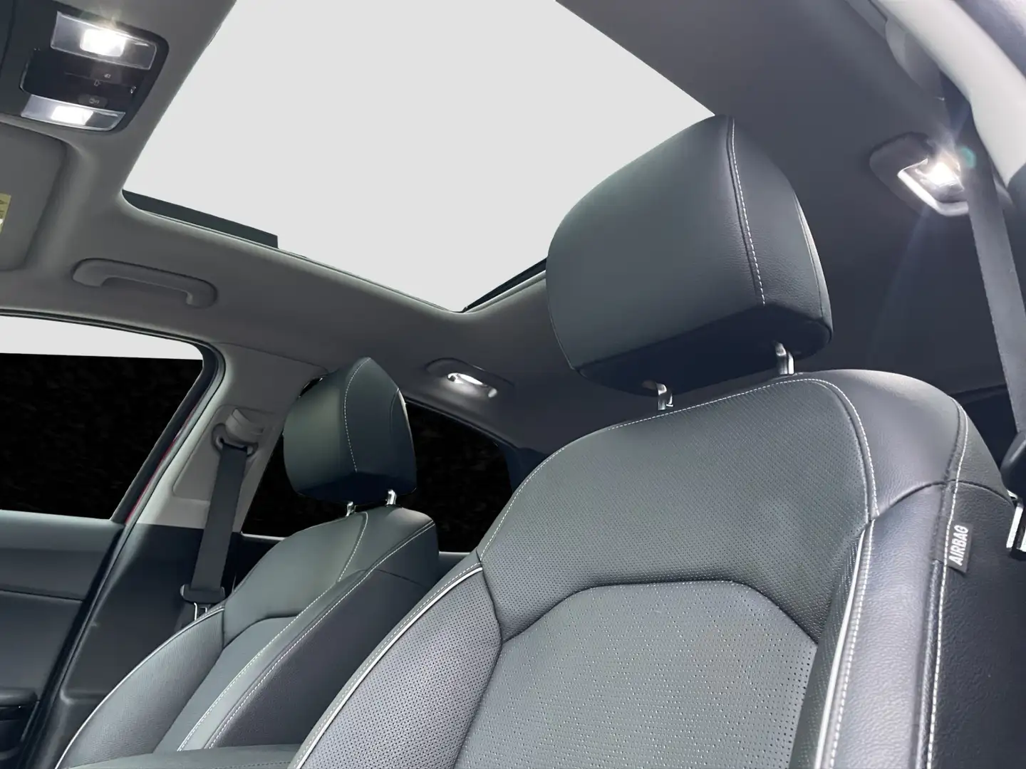 Kia XCeed 1.6 GDi PHEV ExecutiveLine | Camera | Pano | Leder Rood - 2