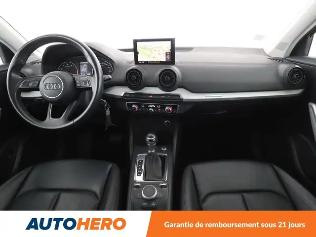 Audi Q2 view 12