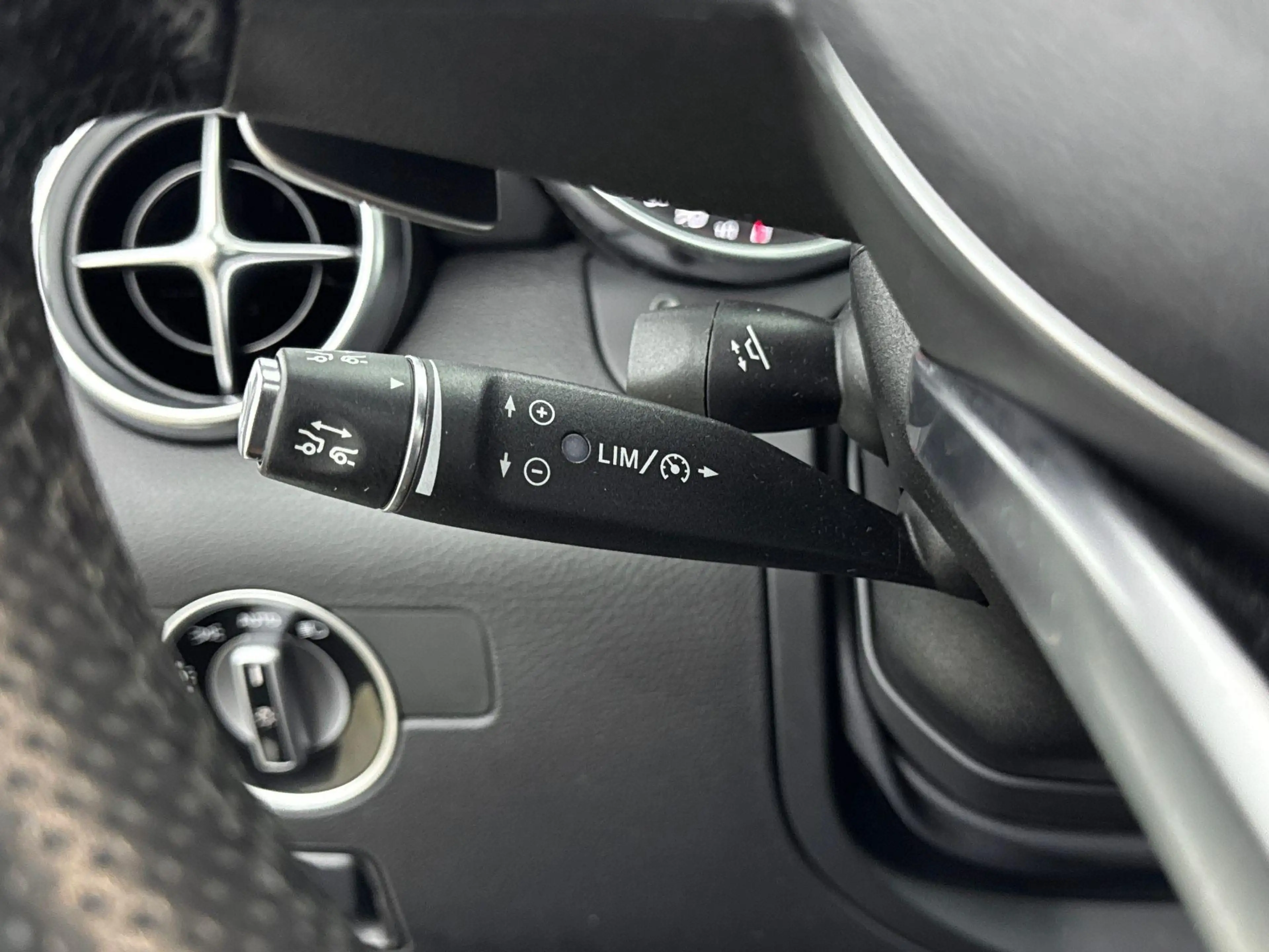 Mercedes-Benz SLC 43 AMG SLC Automaat | Designo | Panorama Variodak | AMG R — photo 13