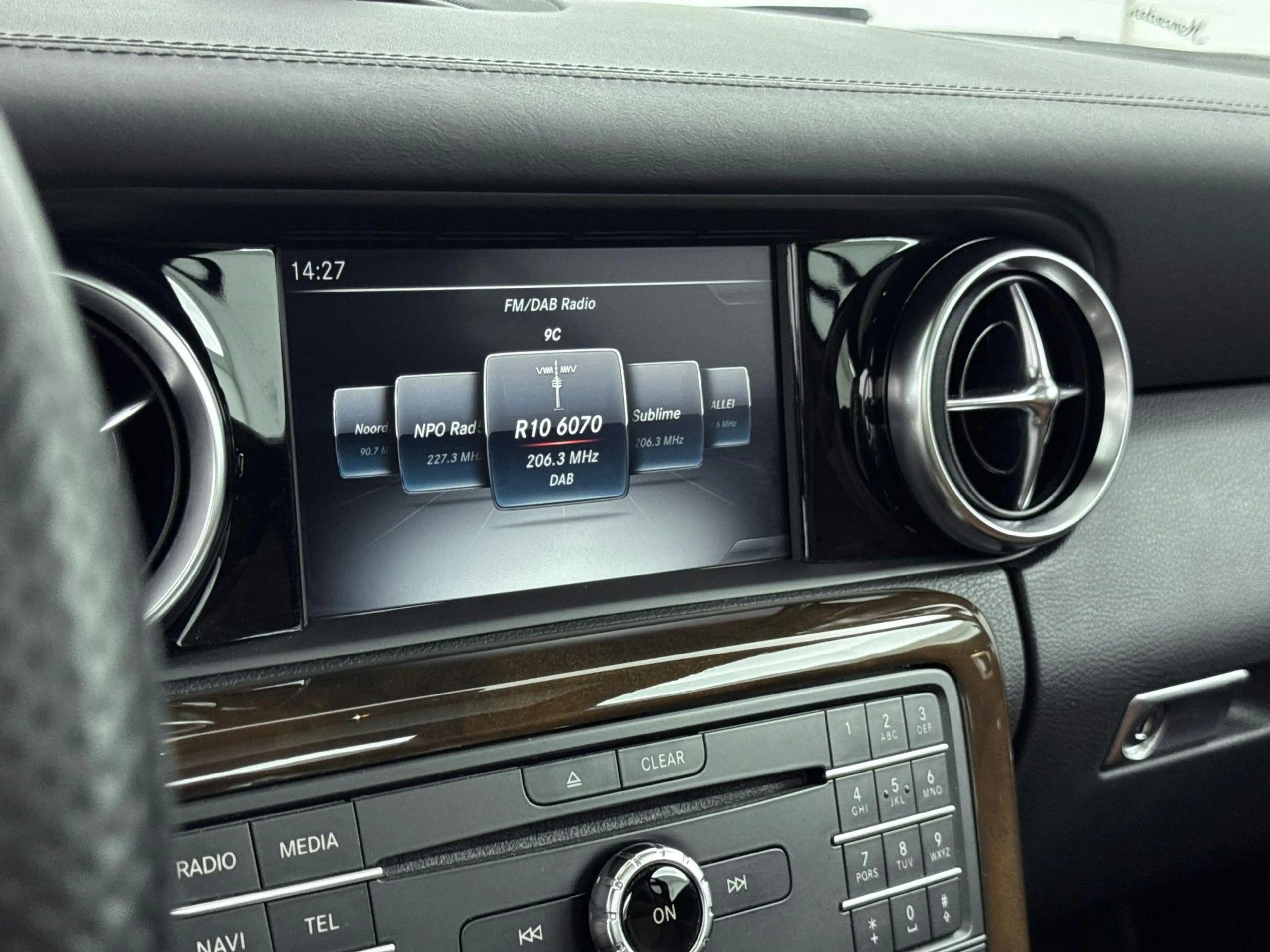 Mercedes-Benz SLC 43 AMG SLC Automaat | Designo | Panorama Variodak | AMG R — photo 14