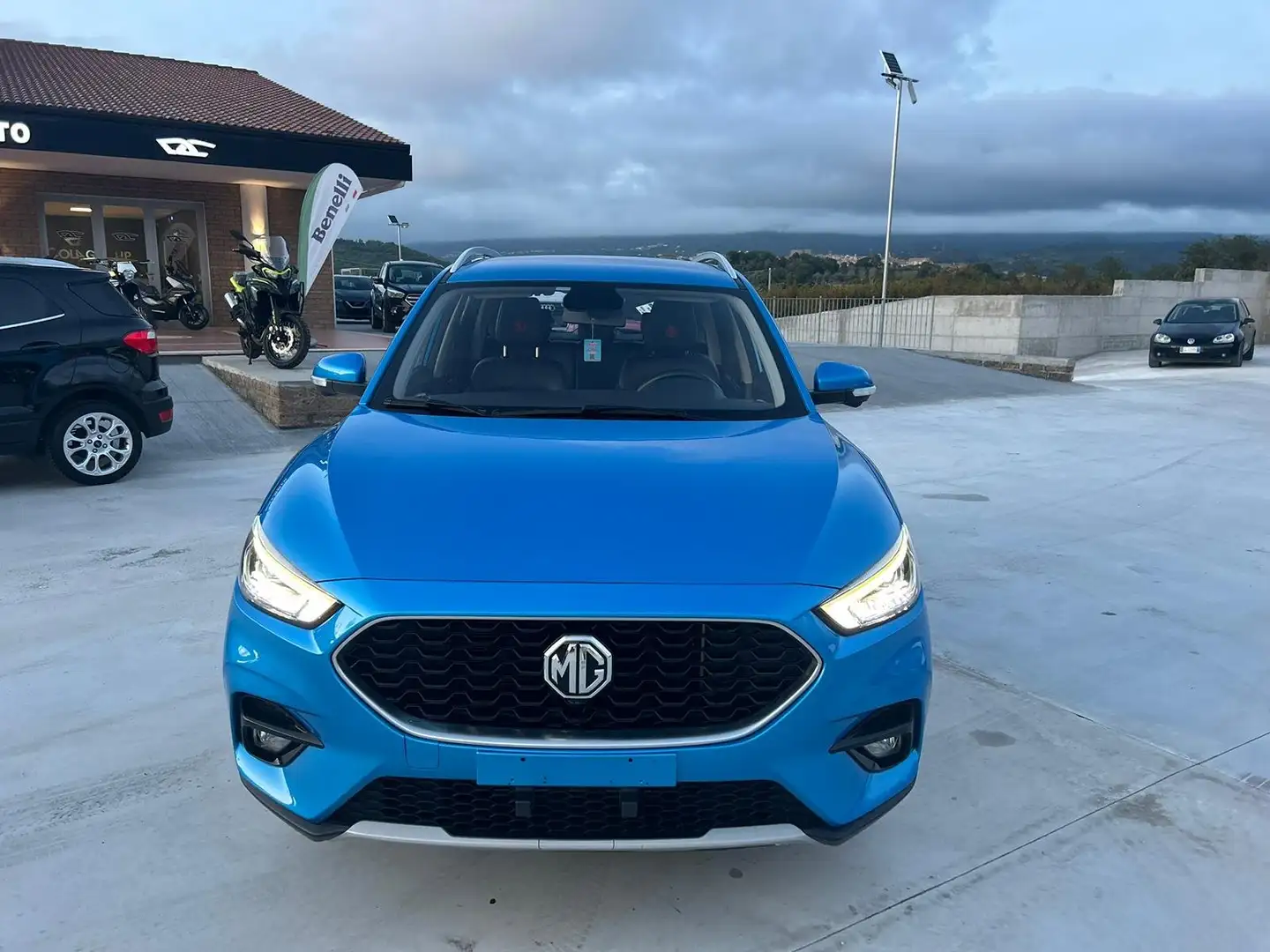 MG ZS 1.5 VTi-tech Luxury Blu/Azzurro - 2