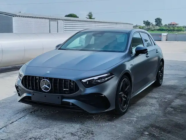 Mercedes-Benz A 35 AMG Mercedes-AMG A 35 4MATIC
