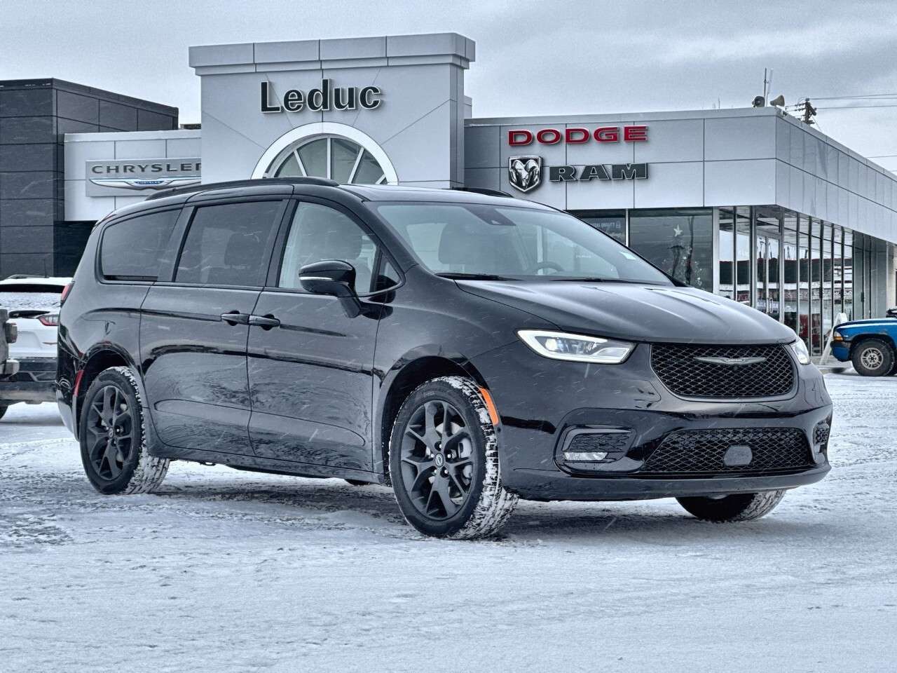 2025 Chrysler Pacifica Limited AWD