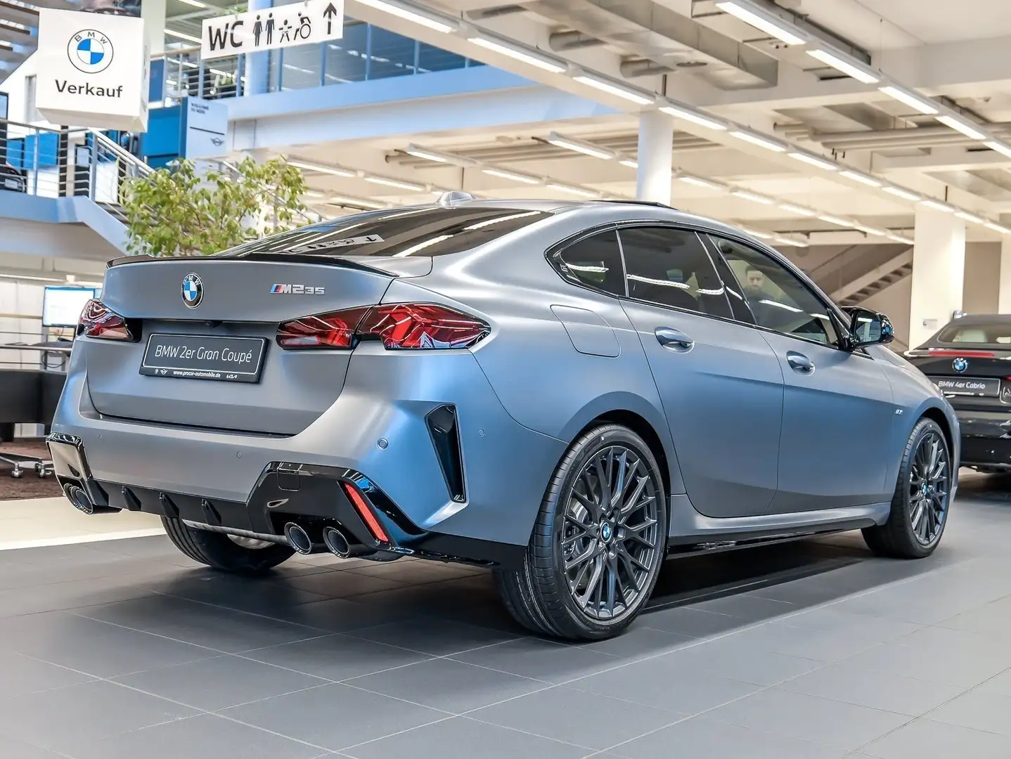 BMW 235 M235 xDrive MSport+ Pano+ MComp.+ DAprof. + 19" Grau - 2