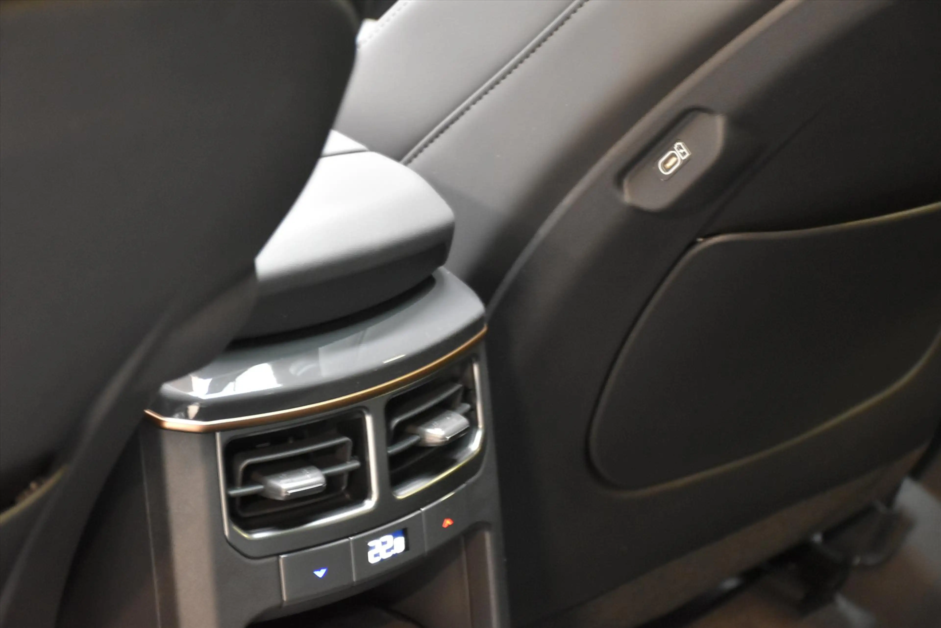 Kia EV5 81,4 kWh 217pk 2WD Plus Advanced — photo 16