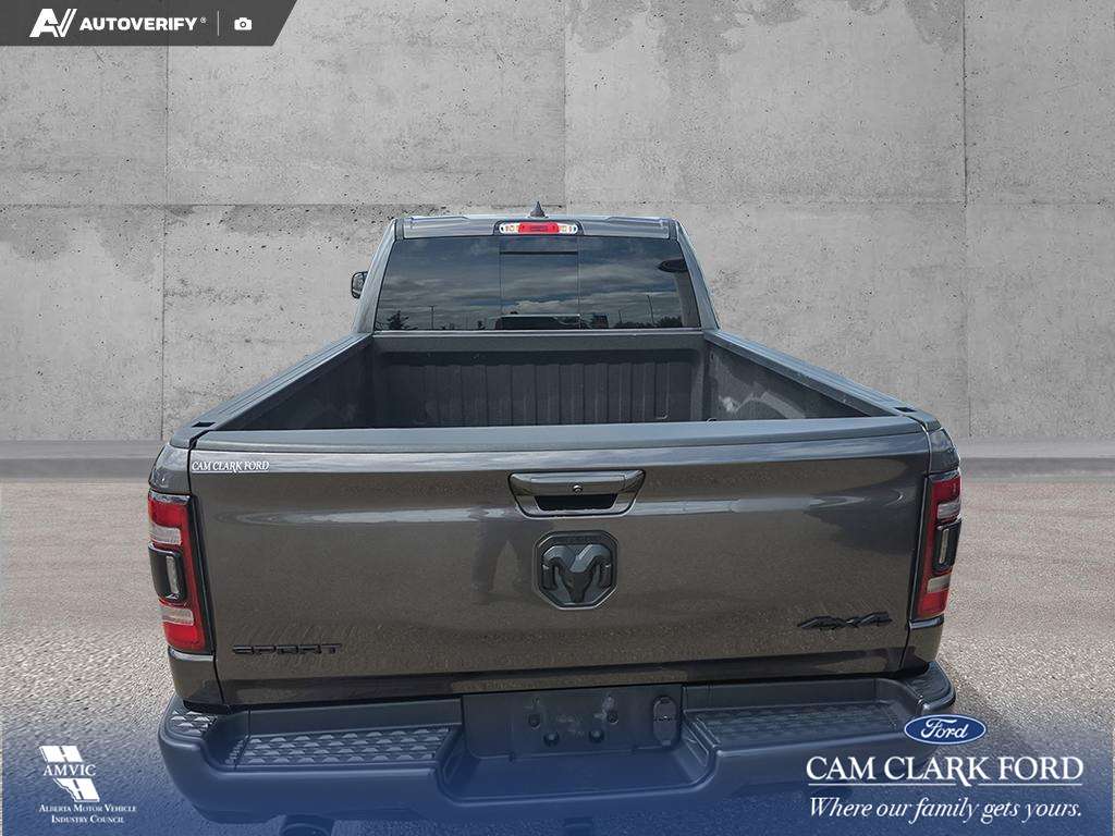 2023 RAM 1500 Sport Sporty HEMI Power Meets Everyday Comfort  E — снимка 1