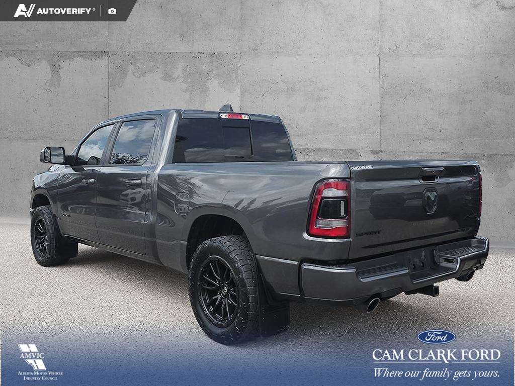 2023 RAM 1500 Sport Sporty HEMI Power Meets Everyday Comfort  E — снимка 1