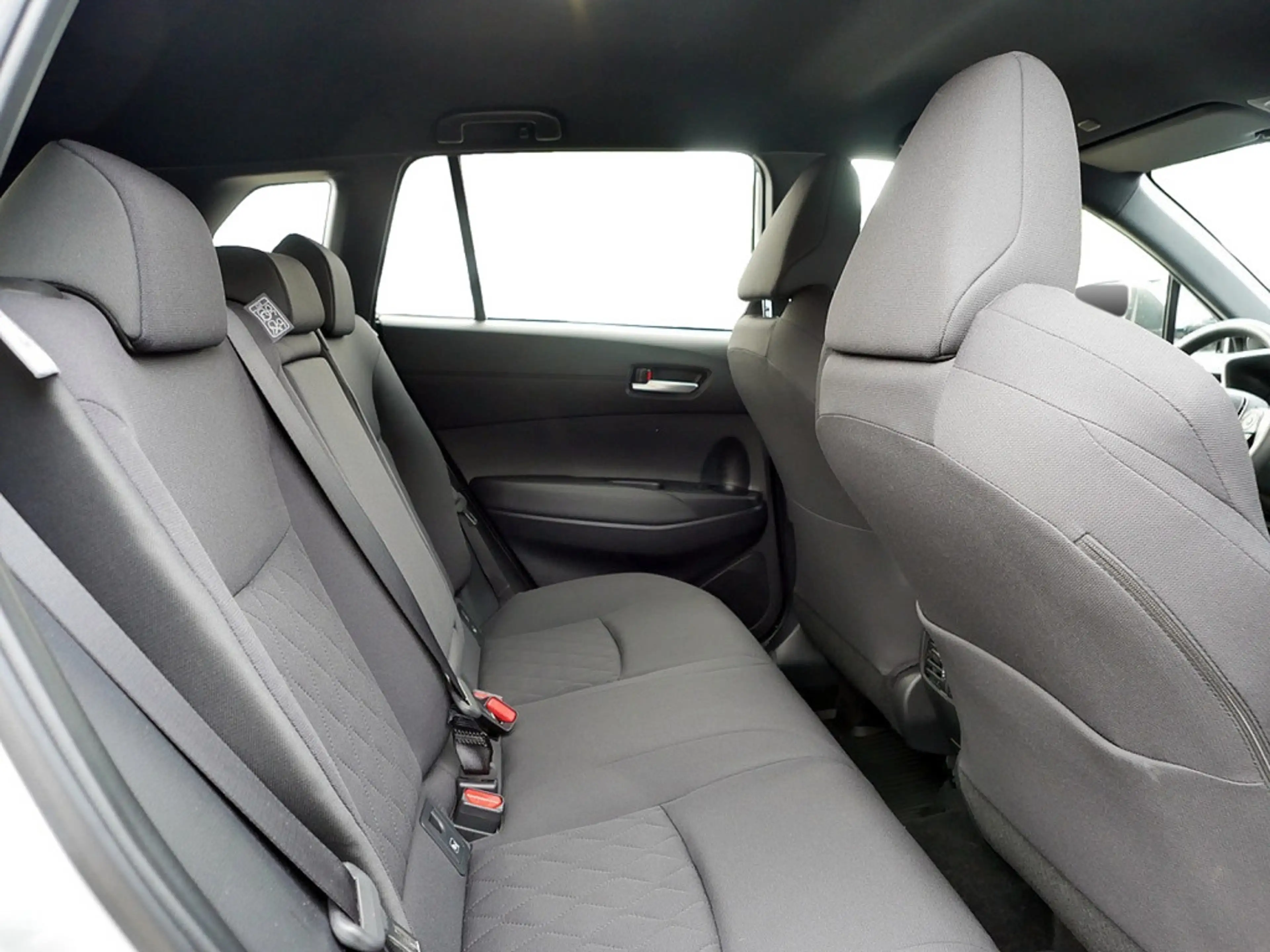 Toyota Corolla Cross 2.0 Hybrid Teamplayer ACC LED — photo 8