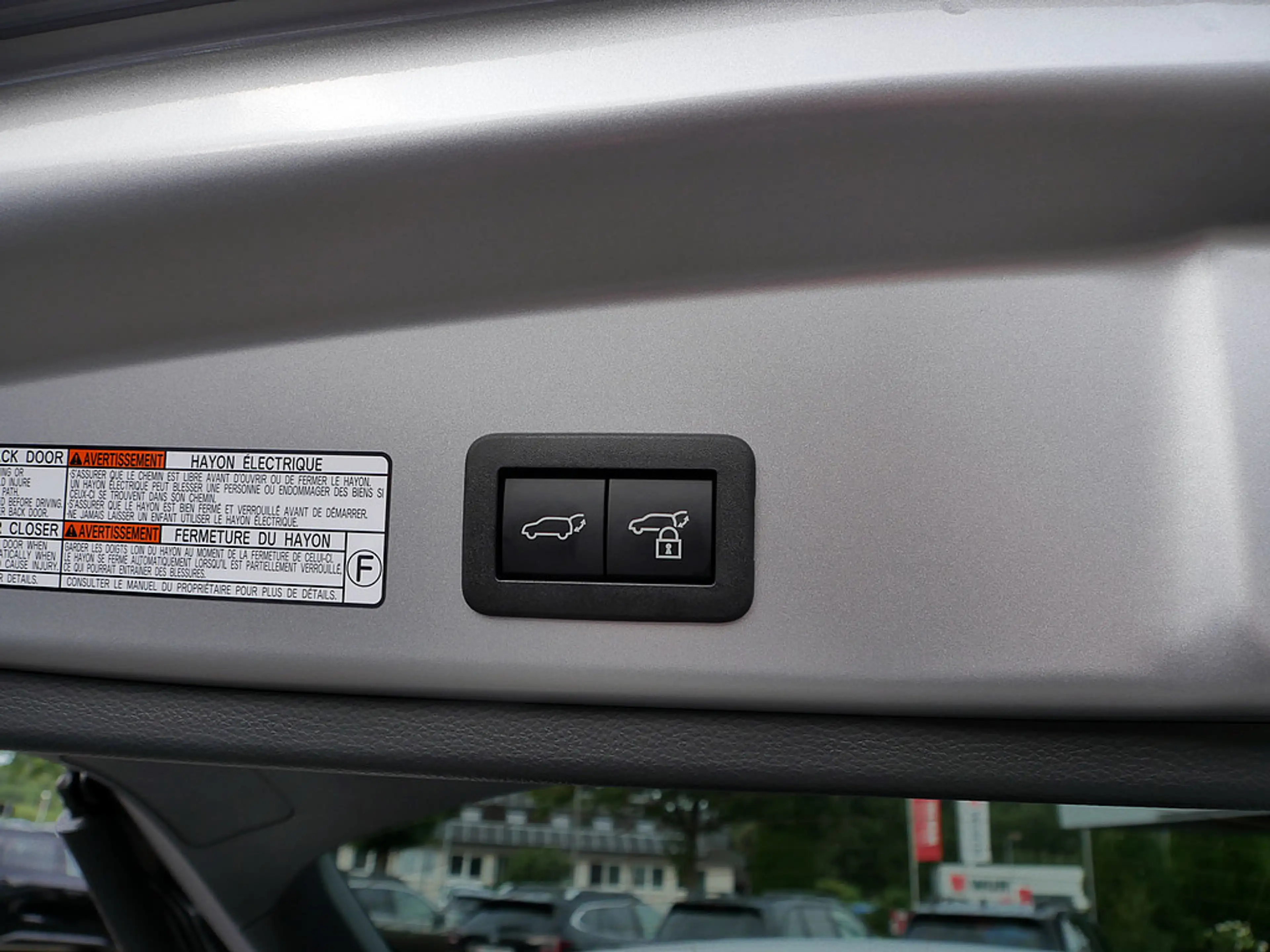 Toyota Corolla Cross 2.0 Hybrid Teamplayer ACC LED — photo 13