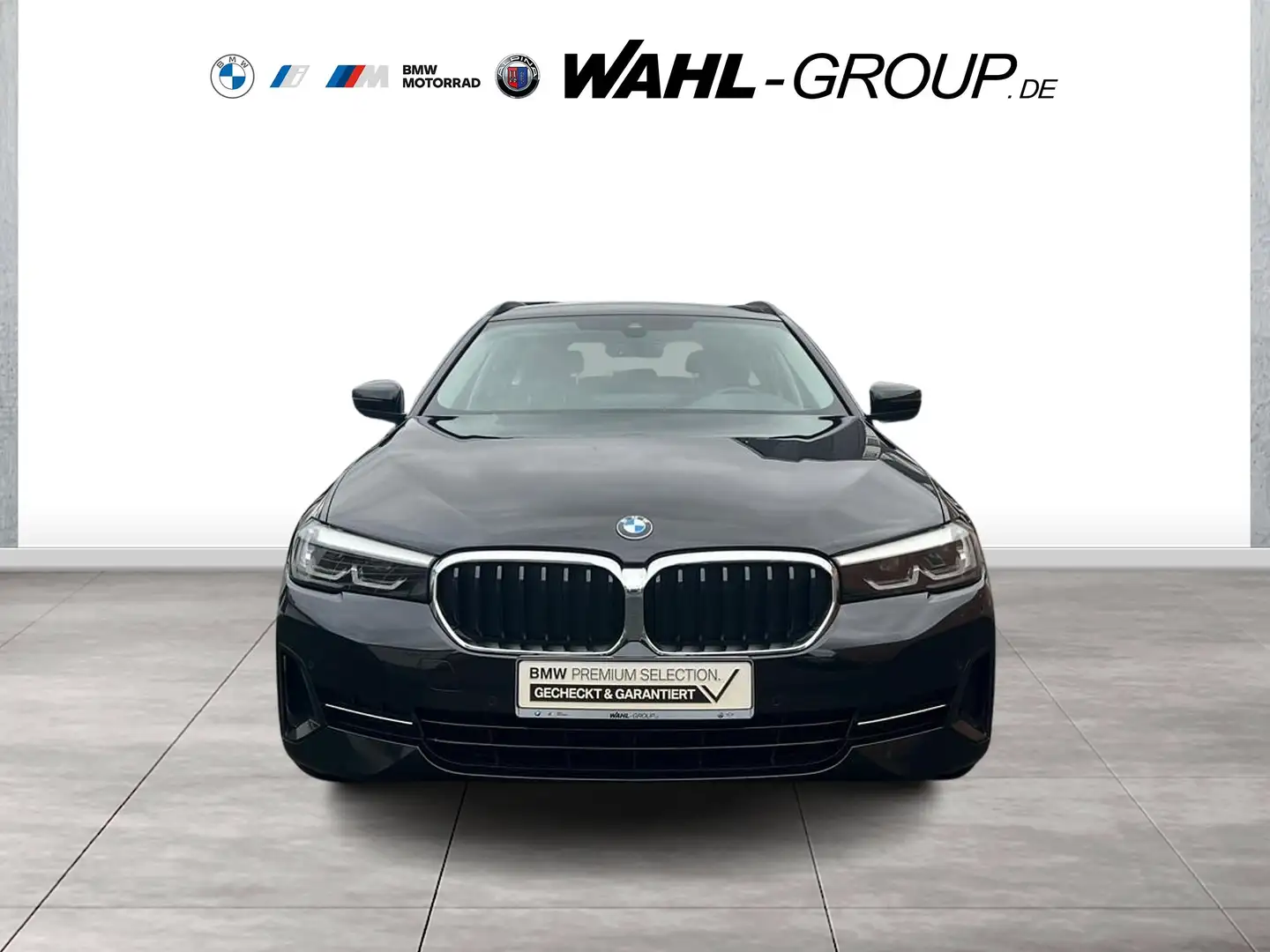 BMW 520 d Touring AHK Navi LED Sport SHZ PDC ActiveGuard Schwarz - 2