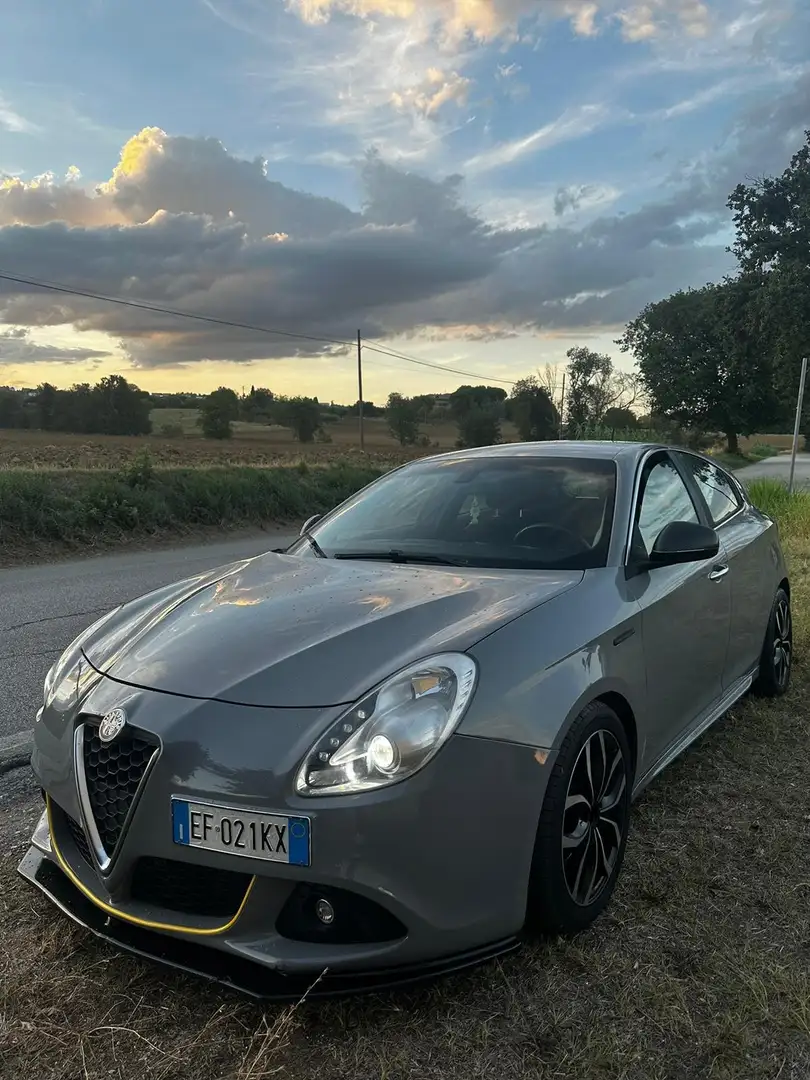 Alfa Romeo Giulietta 2.0 jtdm(2) Distinctive 170cv - 1