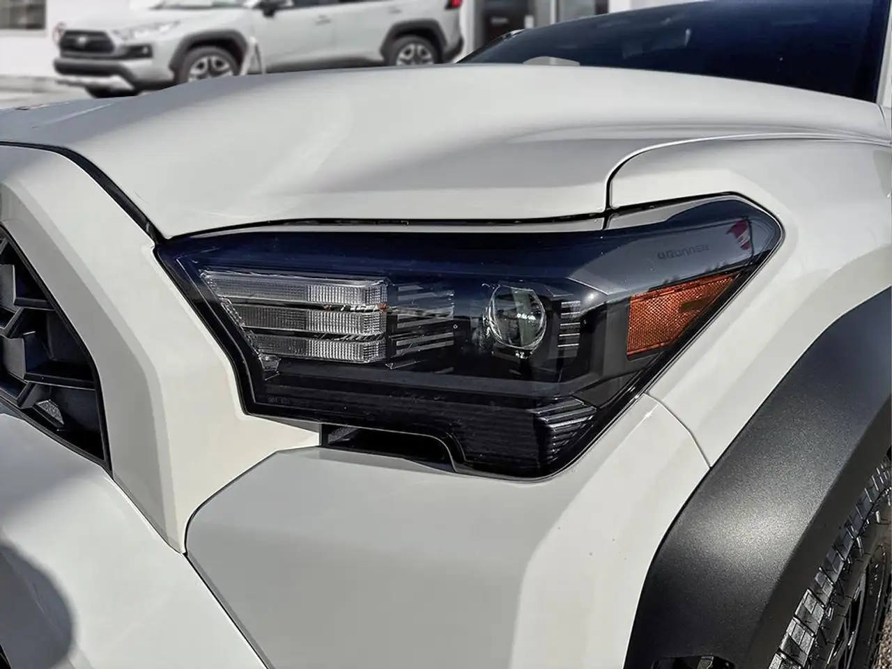 Toyota 4-Runner снимка Toyota 4-Runner