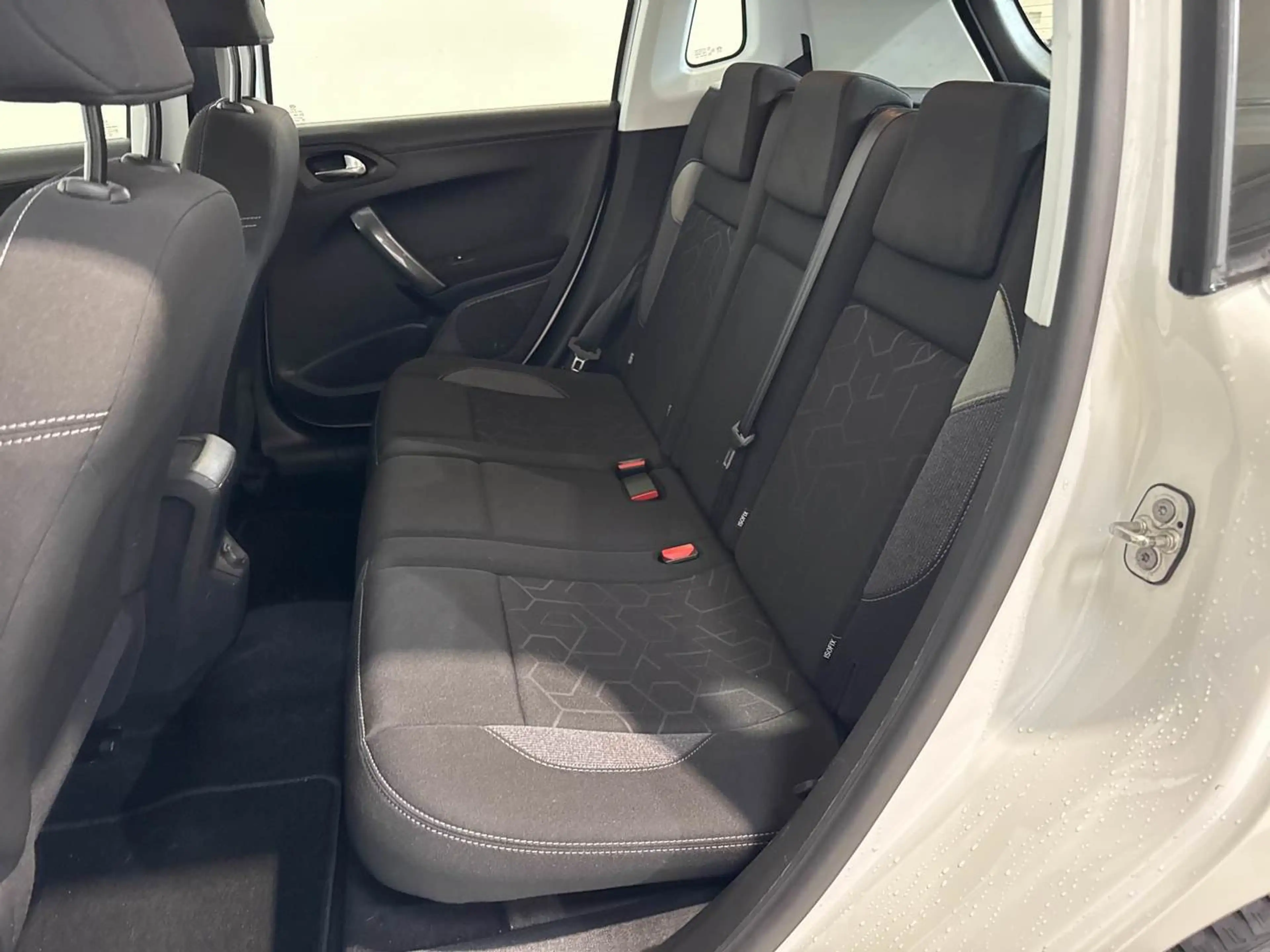 Peugeot 2008 Active *Navi-Klima-PDC* — photo 13