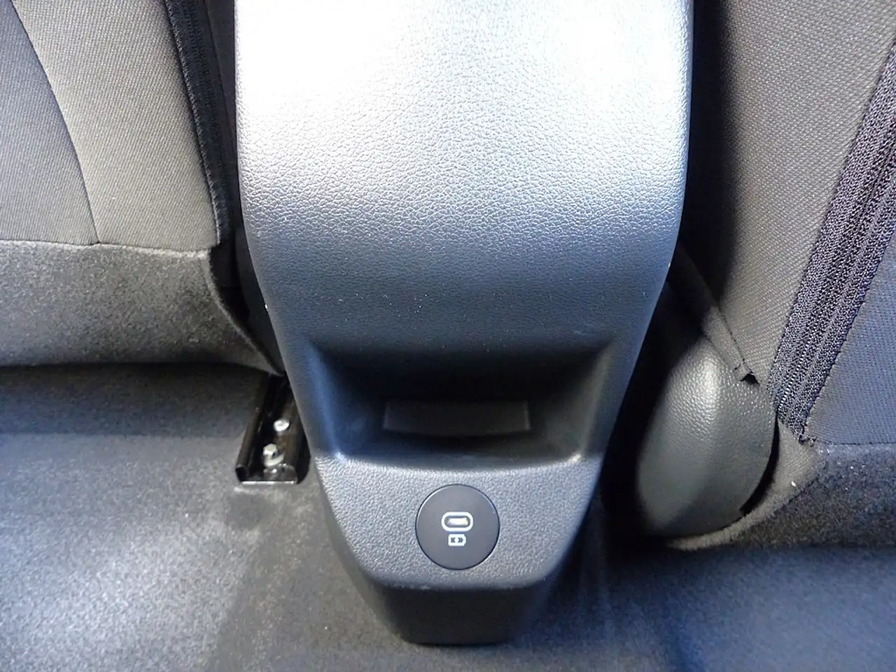 Hyundai i20 1.0 T-GDI Trend *Navi*GRA*Klima* 24