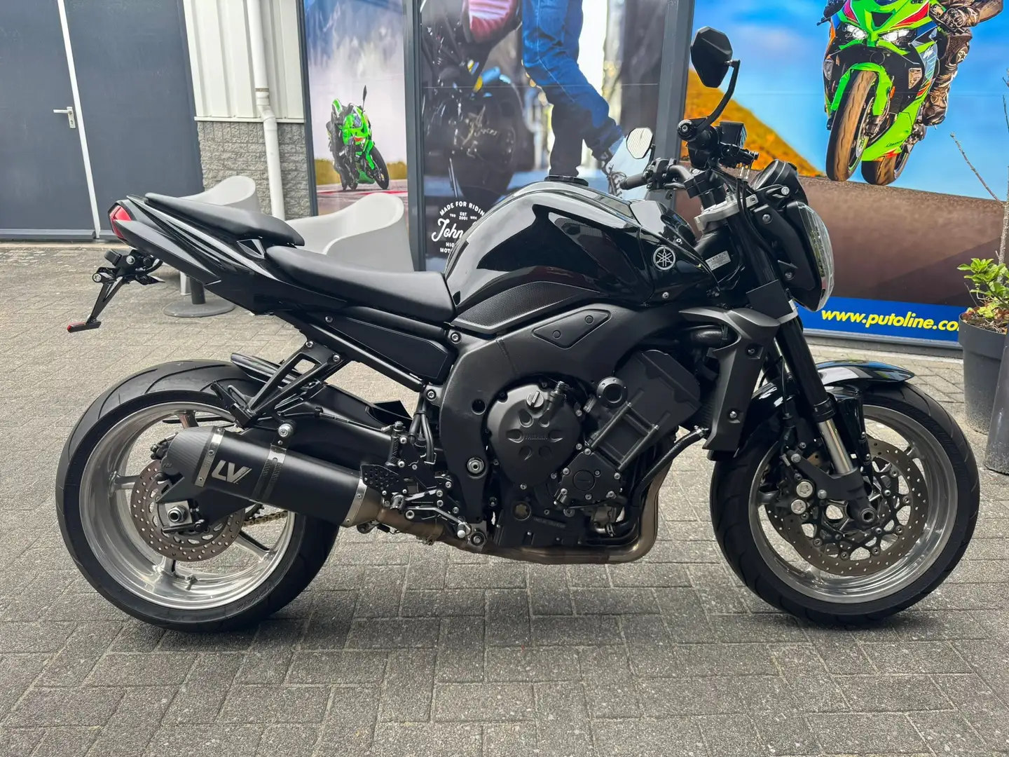 Yamaha FZ 1 Zwart - 1