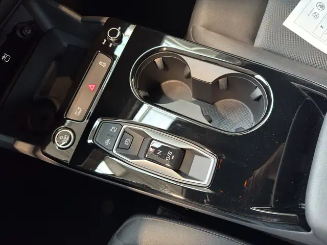 Audi A6 E-Tron view 11