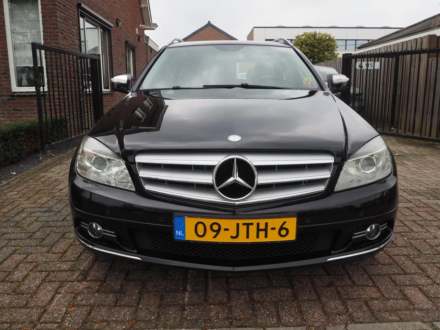 Mercedes-Benz C 180 Estate K Avantgarde Zwart - 2