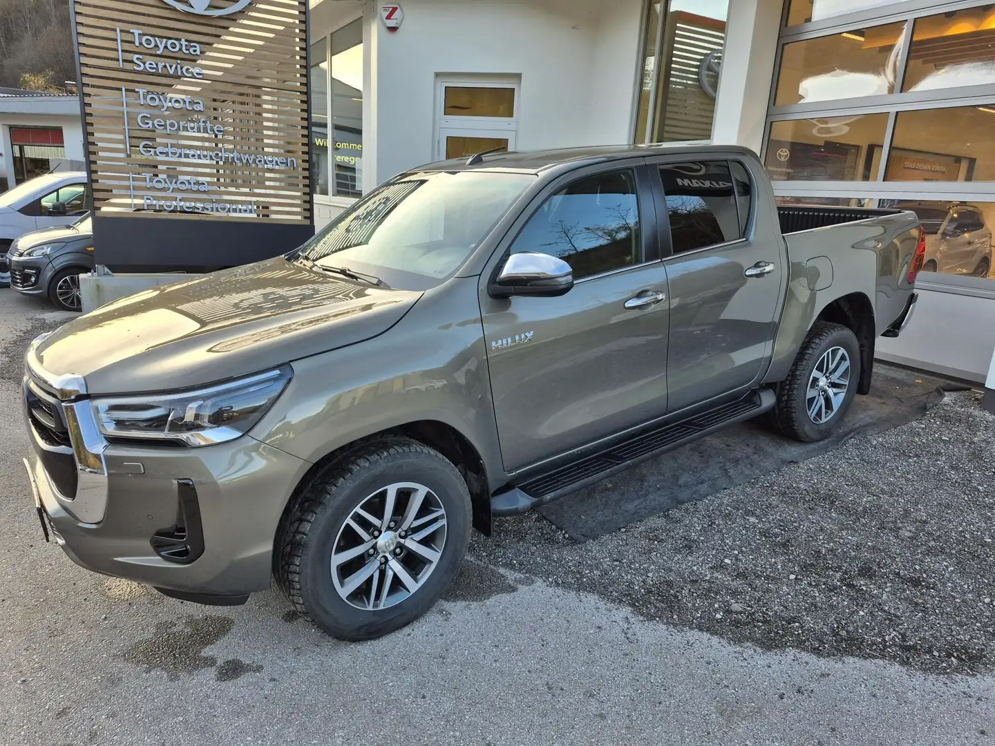 Toyota Hilux Double Cab Lounge 4x4 Grün - 2