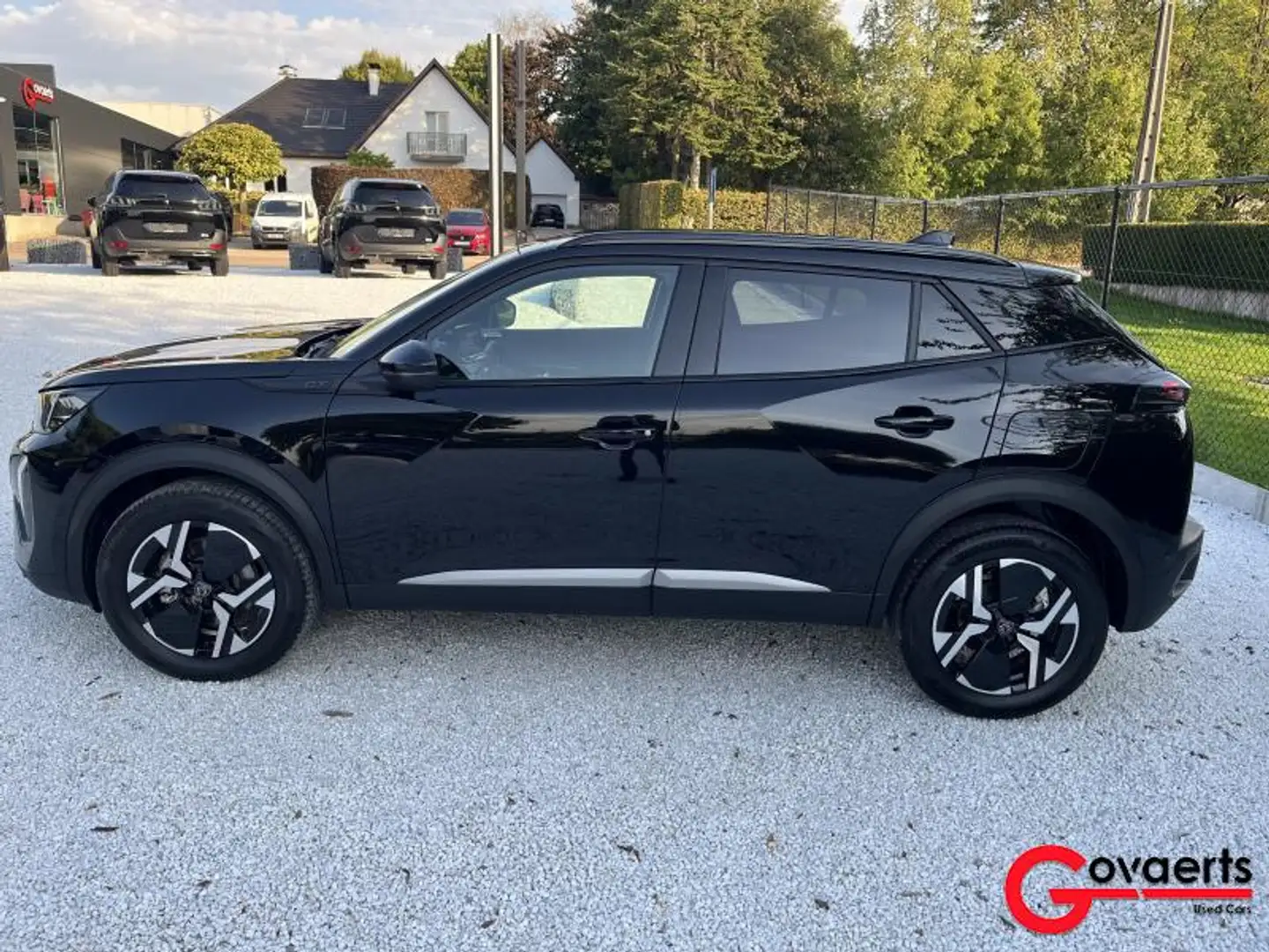 Peugeot 2008 GT HyBrid Noir - 2