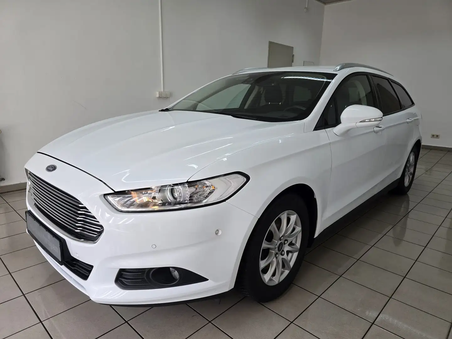 Ford Mondeo Turnier Business Edition Navi Kamera AHK Wit - 1
